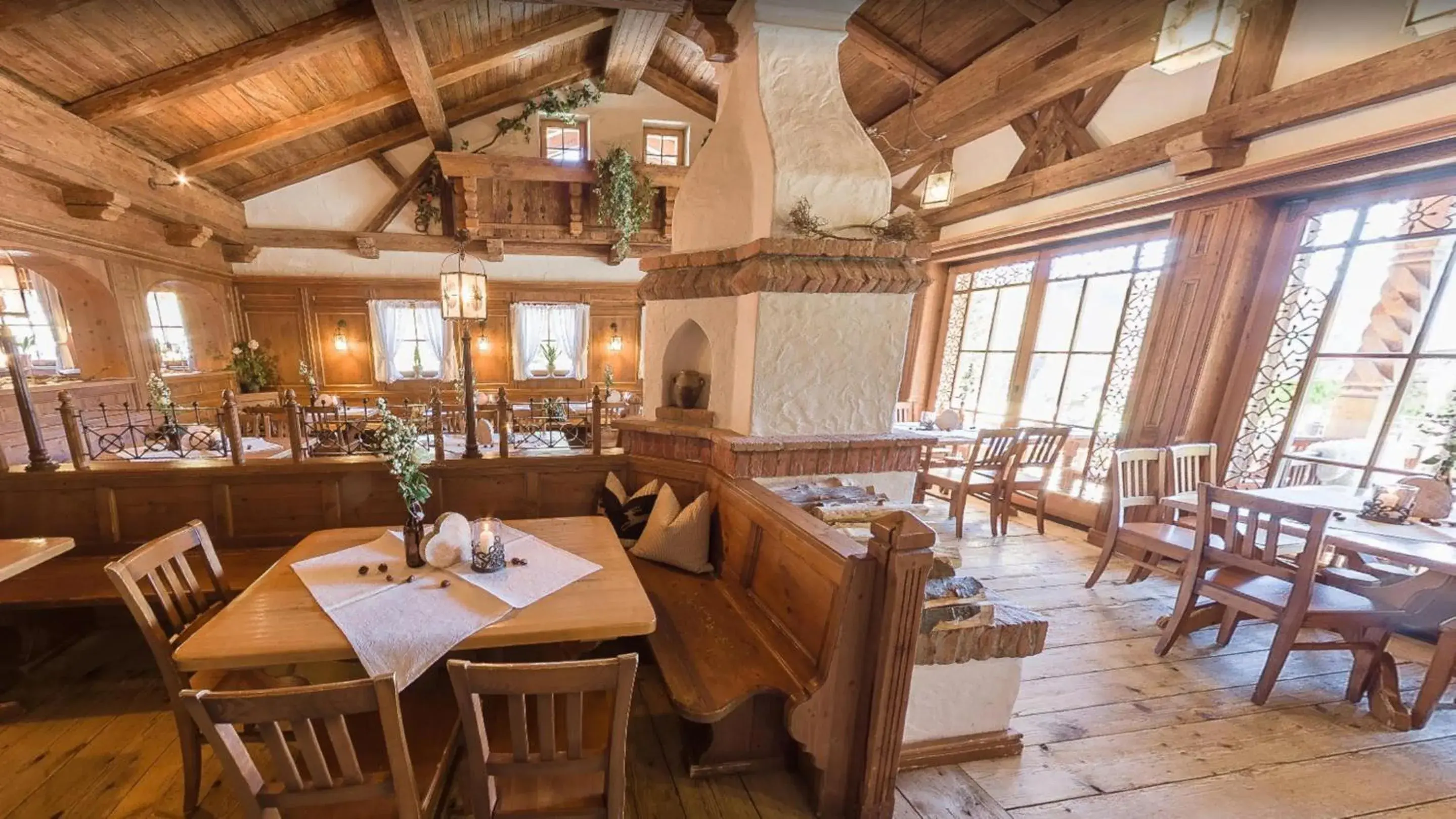 Restaurant/places to eat in Feuriger Tatzlwurm Berghotel & Spa, BW Signature Collection Restaurant/places to eat in Feuriger Tatzlwurm Berghotel & Spa, BW Signature Collection