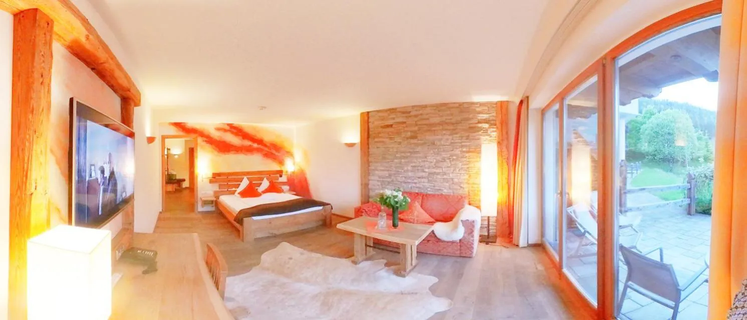 Bed in Feuriger Tatzlwurm Berghotel & Spa, BW Signature Collection