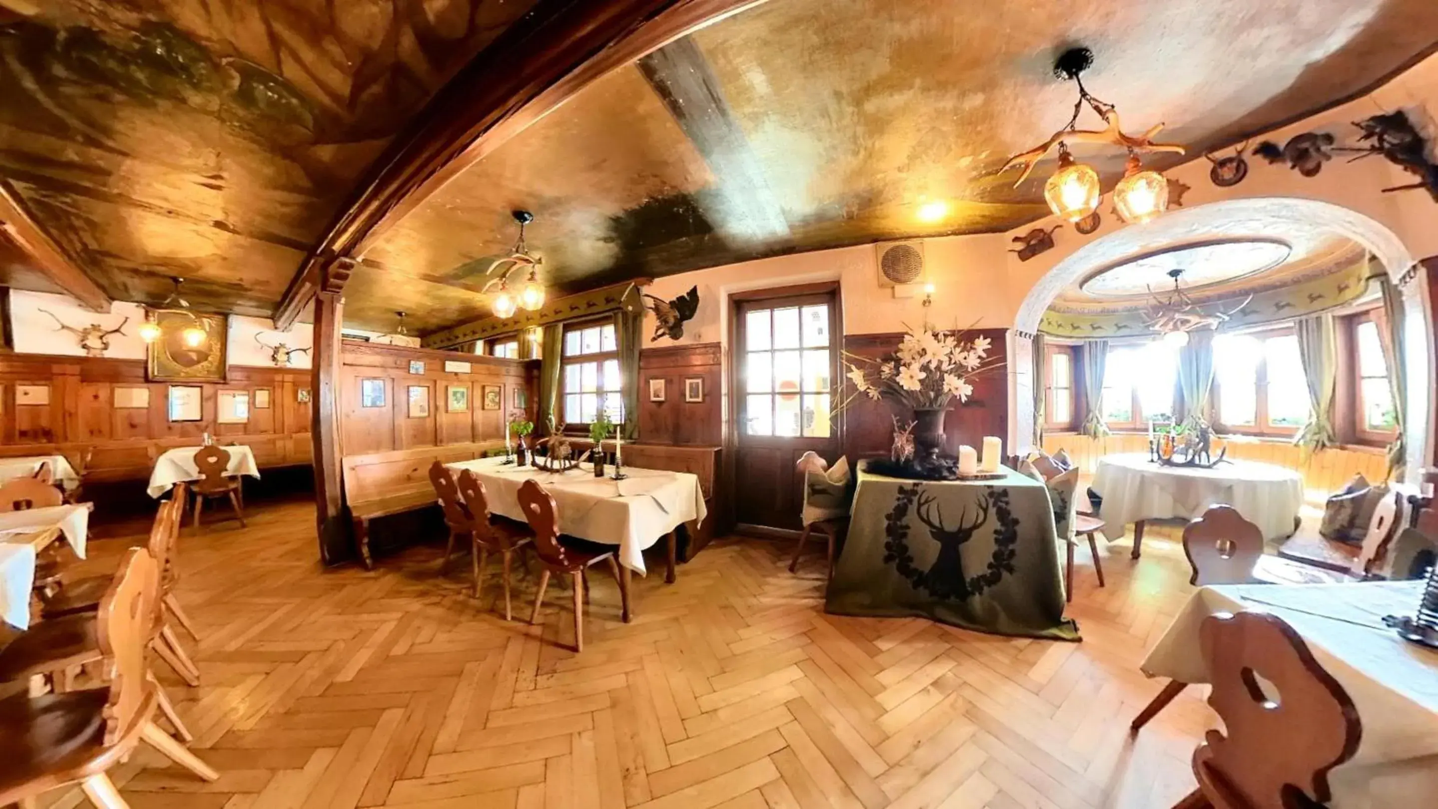 Restaurant/places to eat in Feuriger Tatzlwurm Berghotel & Spa, BW Signature Collection Restaurant/places to eat in Feuriger Tatzlwurm Berghotel & Spa, BW Signature Collection