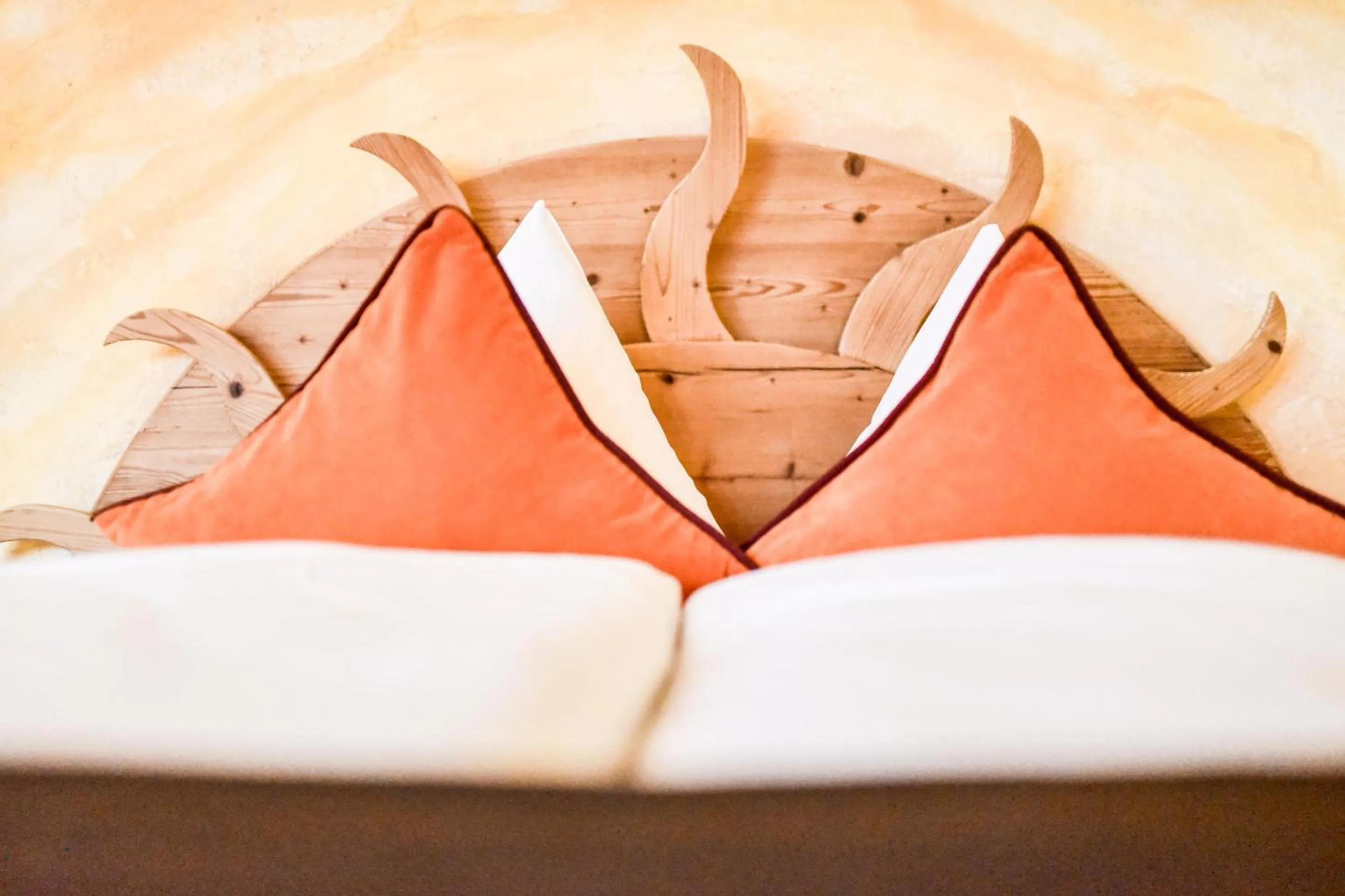 Bedroom, Bed in Feuriger Tatzlwurm Berghotel & Spa, BW Signature Collection