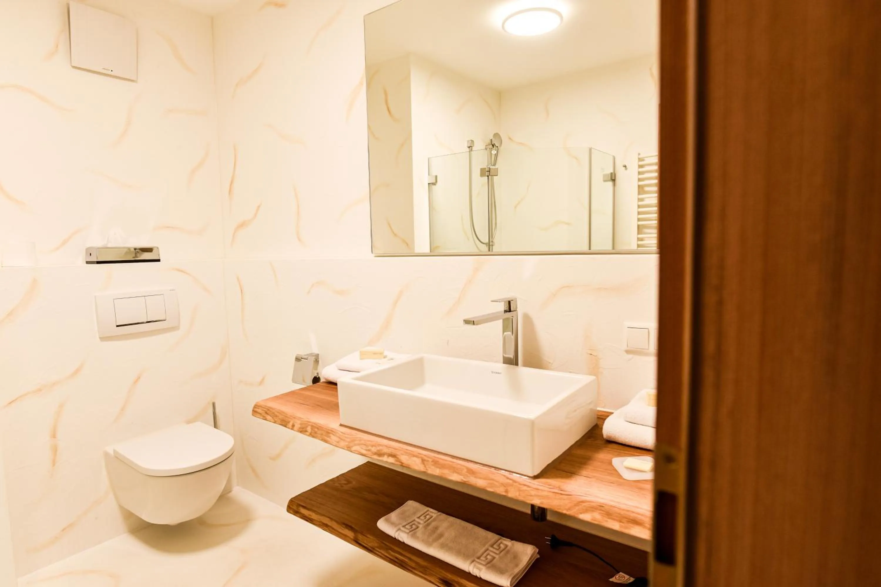 Feuriger Tatzlwurm Berghotel & Spa, BW Signature Collection