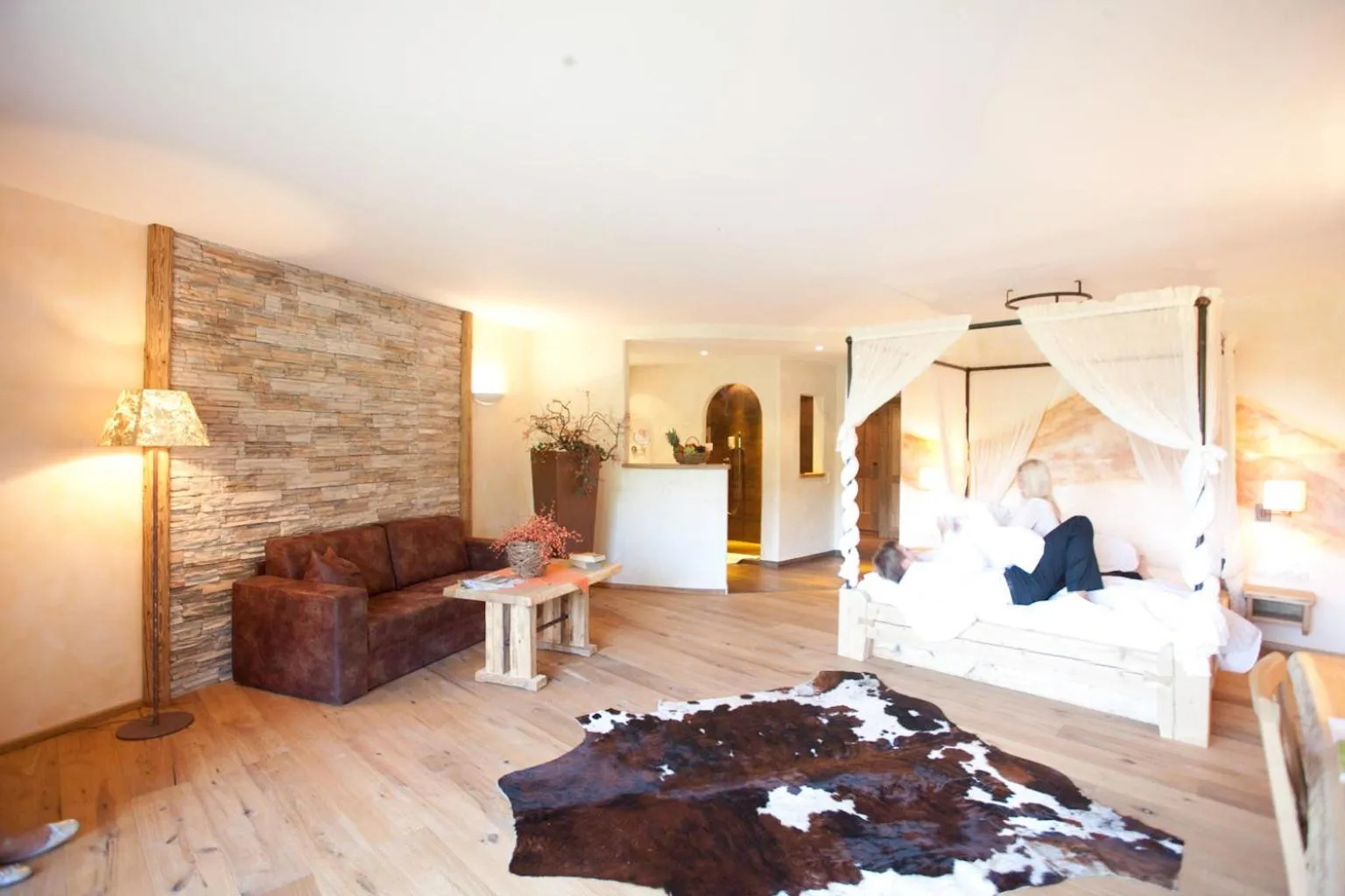 Bed in Feuriger Tatzlwurm Berghotel & Spa, BW Signature Collection