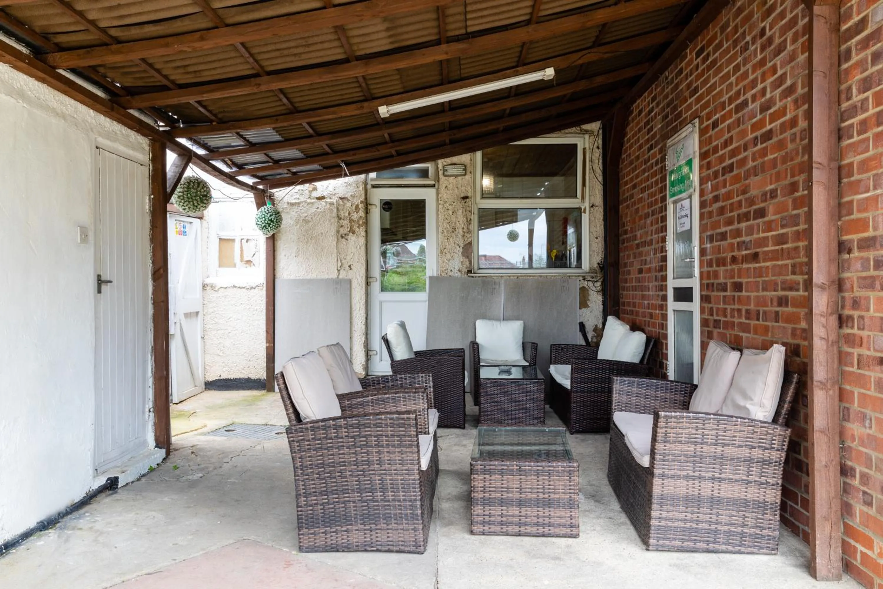 BBQ facilities in Euro Hotel Harrow