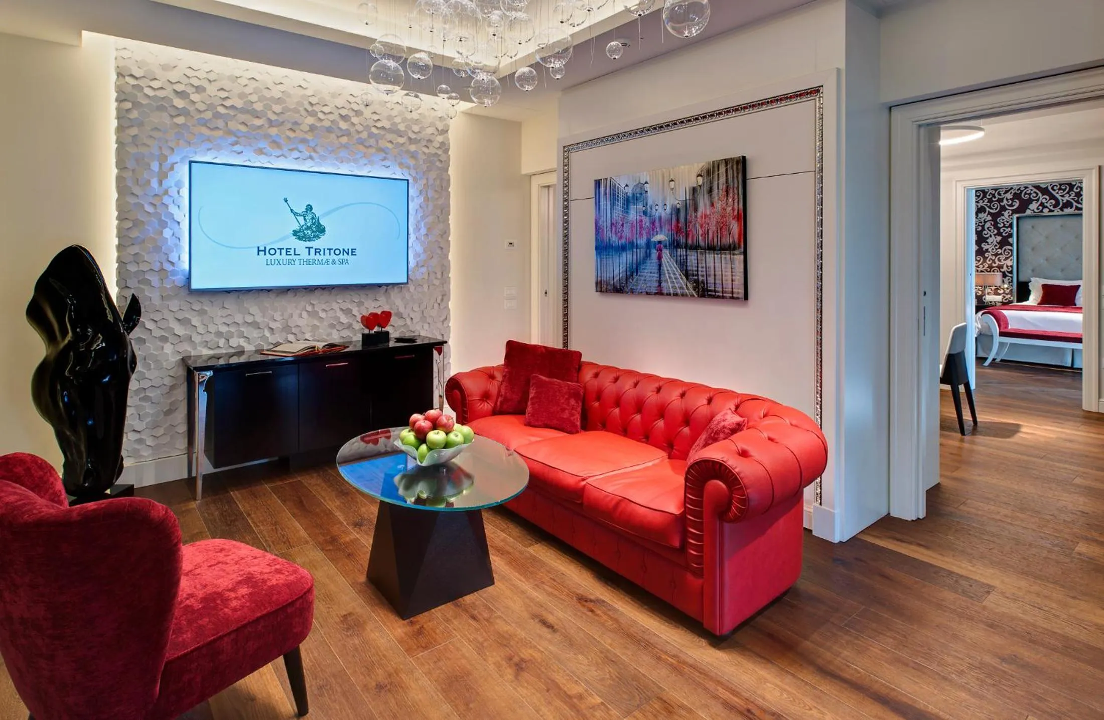 Living room, Bed in Tritone LUXURY HOTEL THERMAE & SPA