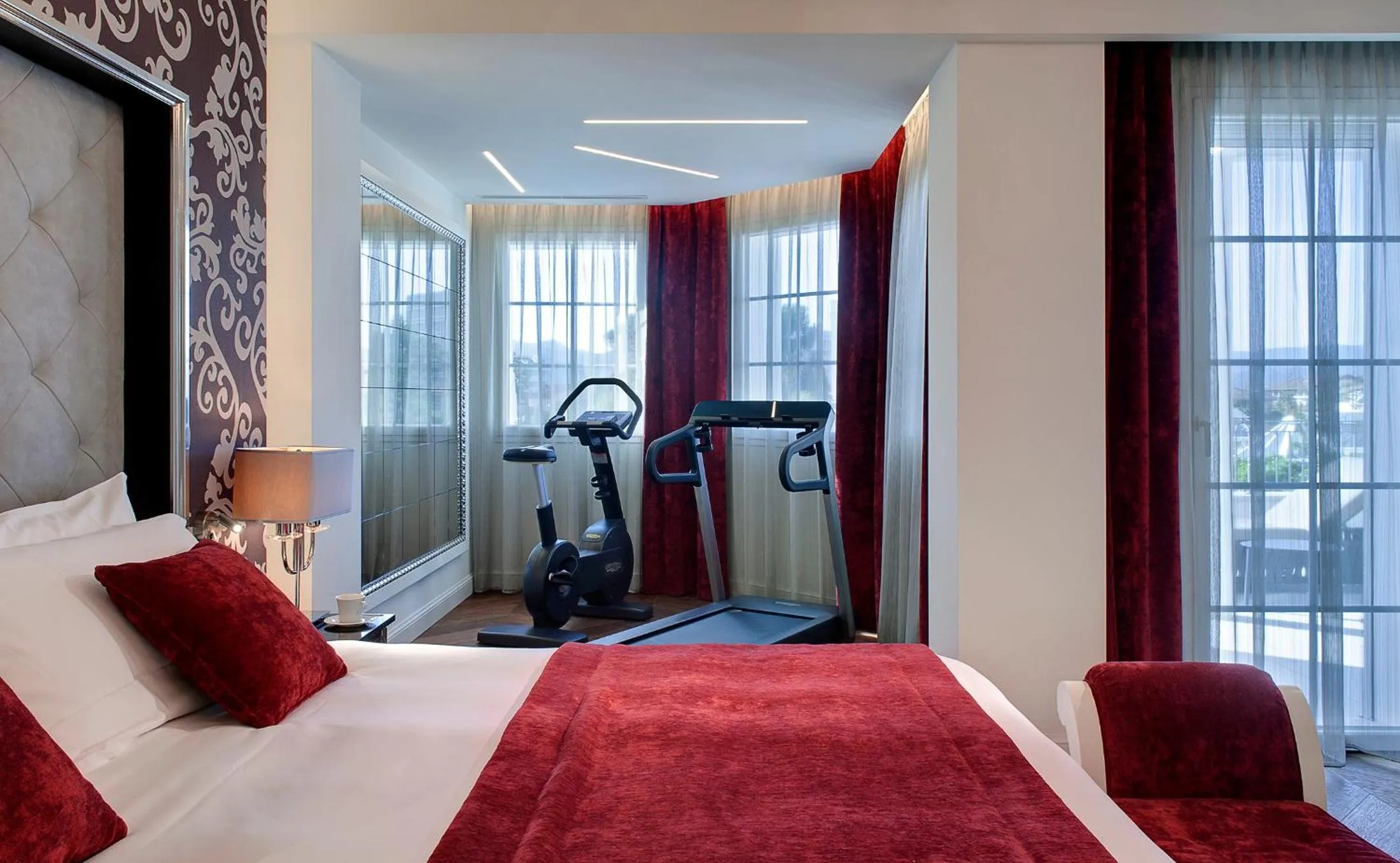 Bedroom, Bed in Tritone LUXURY HOTEL THERMAE & SPA