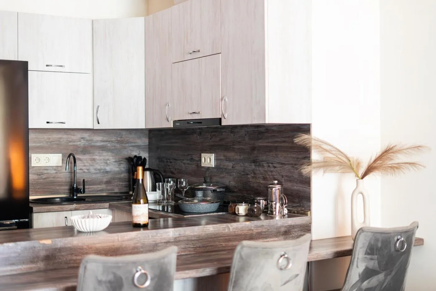 kitchen in Apart-hotel on Koghbatsi 16