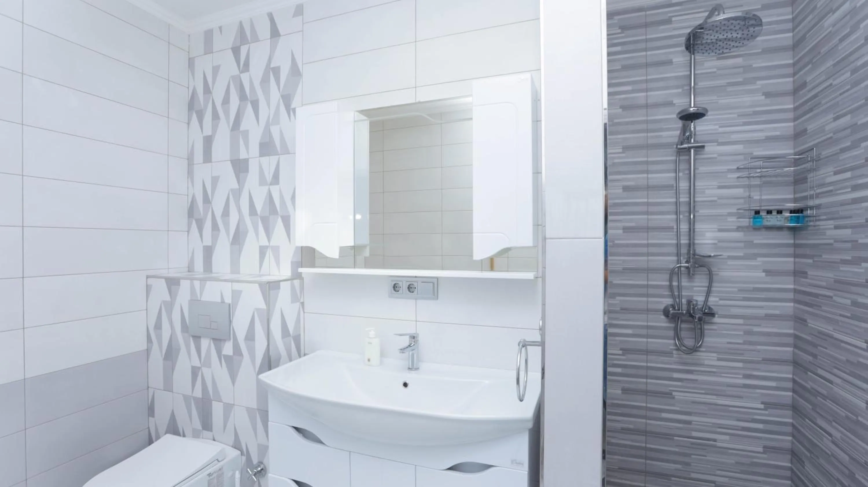 Bathroom in Apart-hotel on Koghbatsi 16