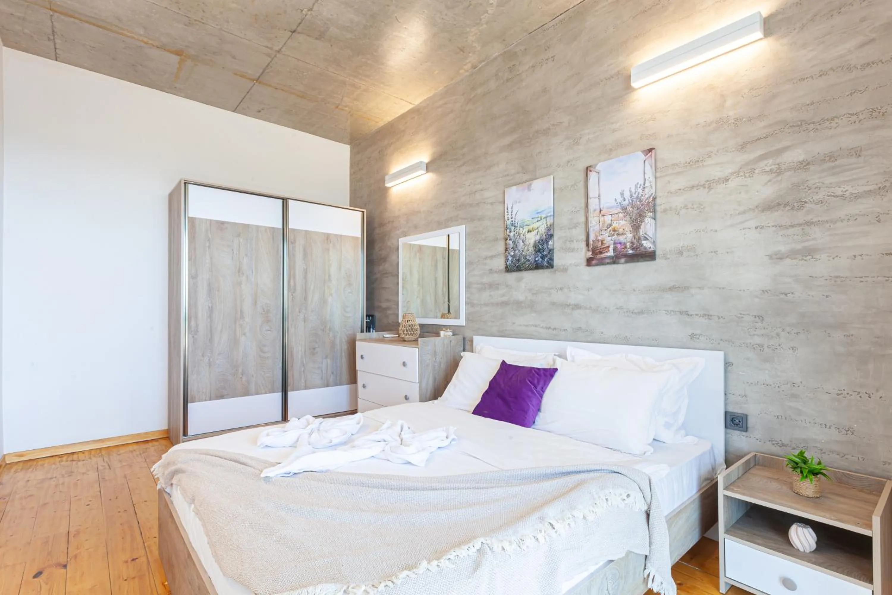 Bed in Apart-hotel on Koghbatsi 16