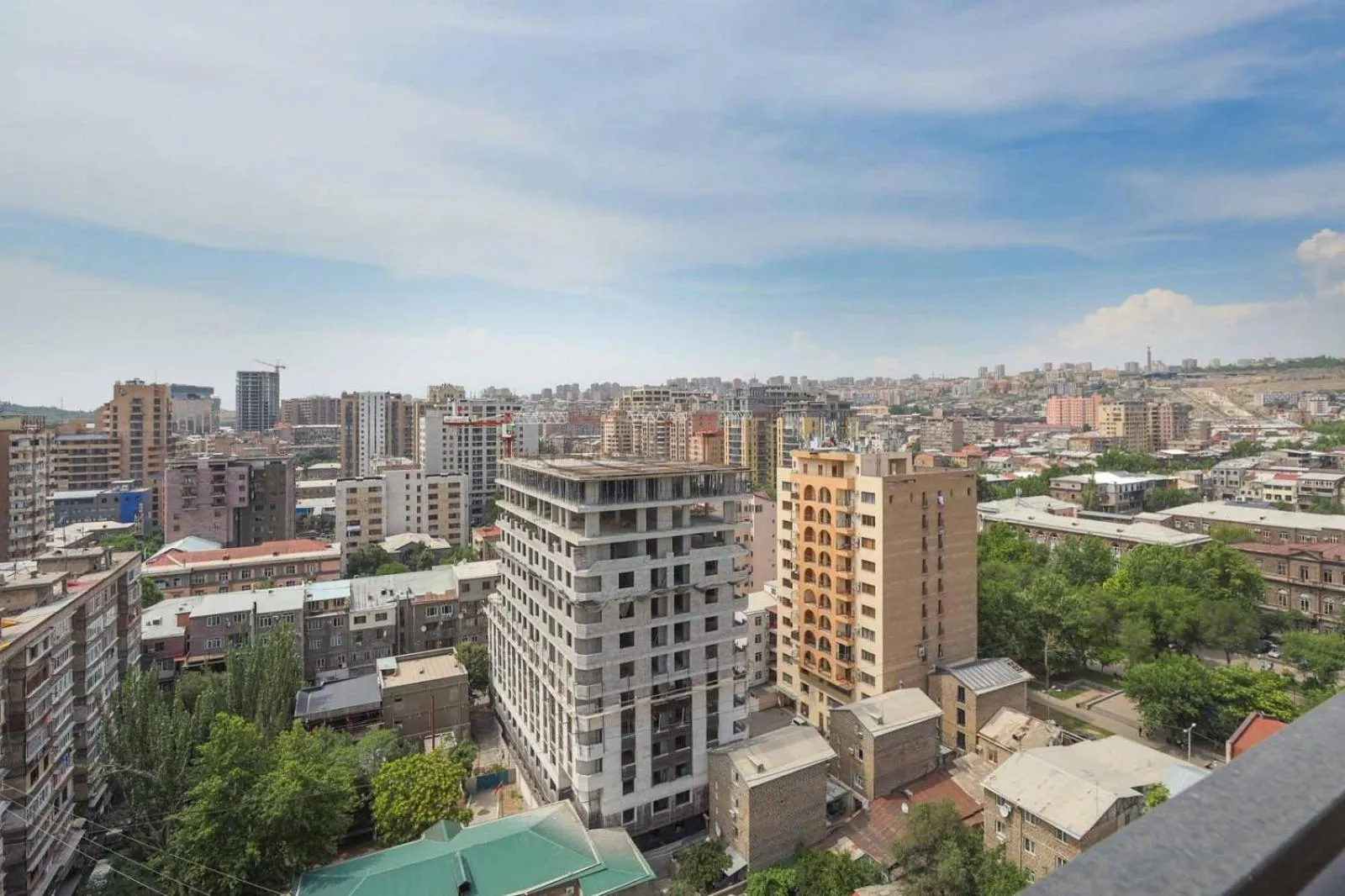 City view in Apart-hotel on Koghbatsi 16