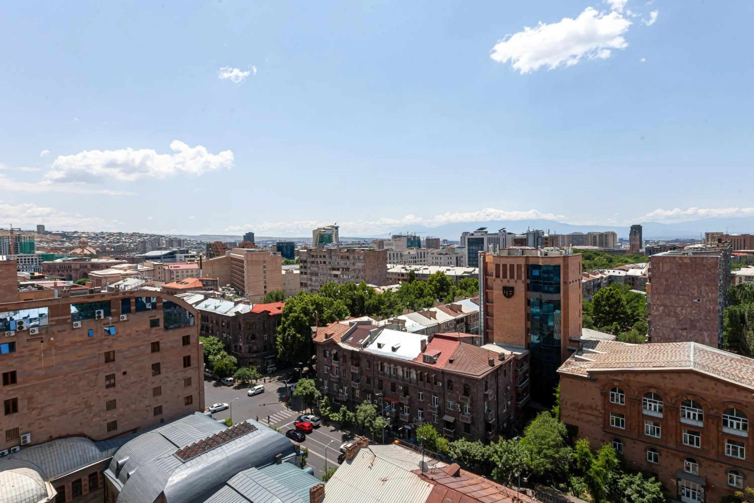 City view in Apart-hotel on Koghbatsi 16