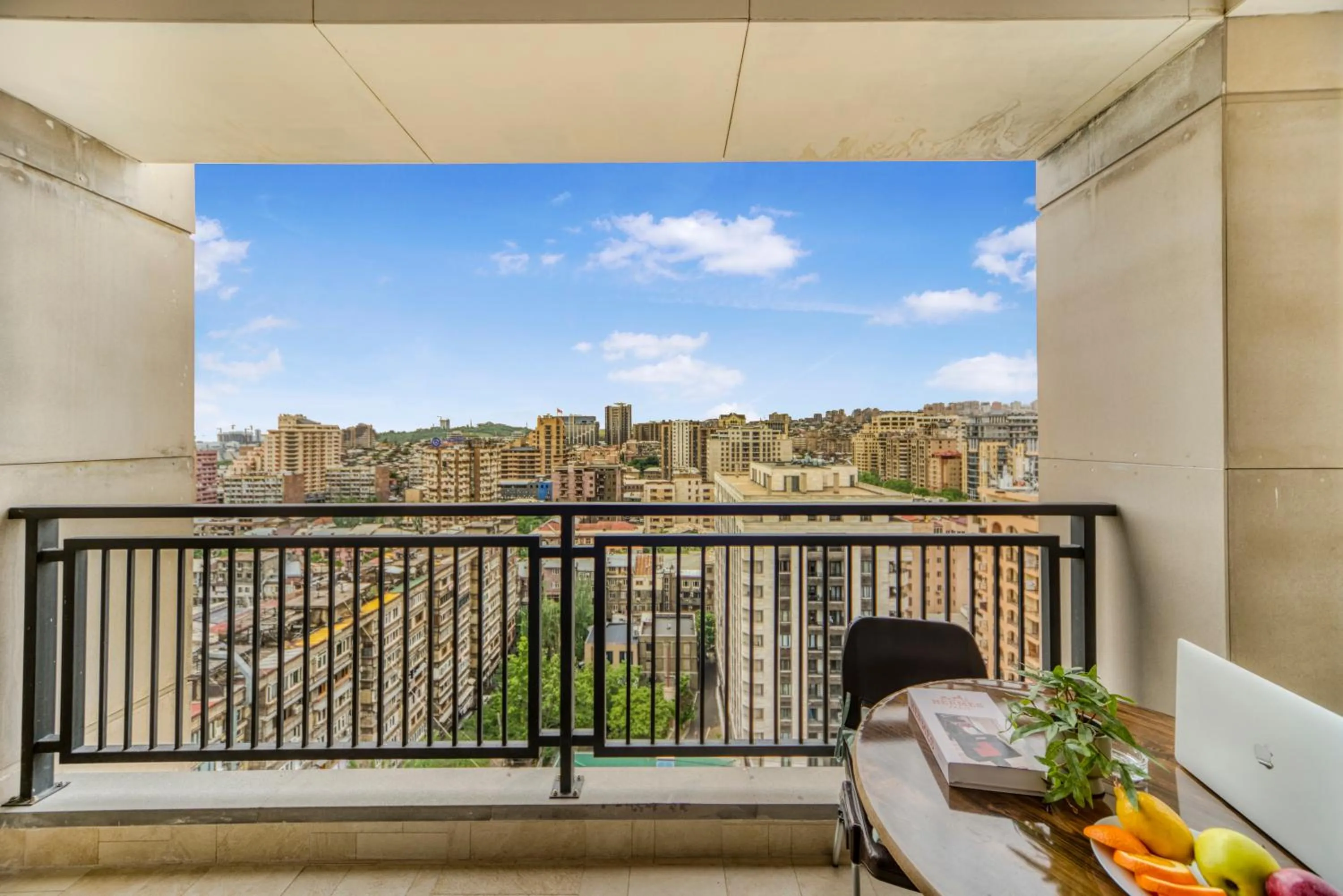 Balcony/Terrace in Apart-hotel on Koghbatsi 16