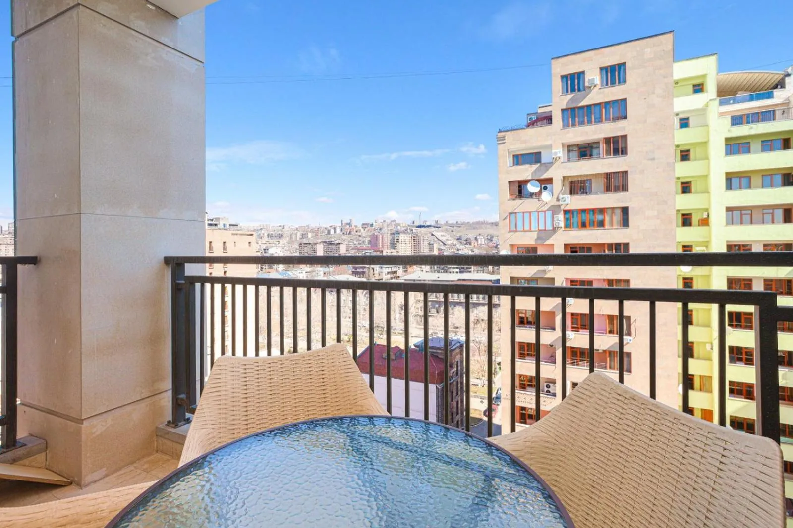 City view in Apart-hotel on Koghbatsi 16