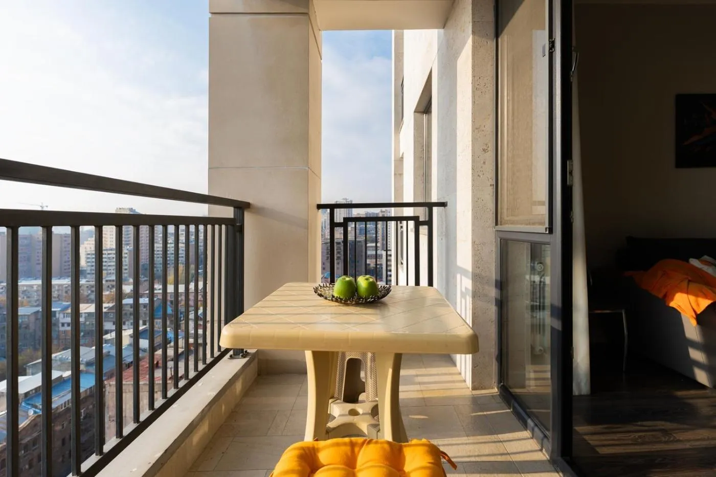 Balcony/Terrace in Apart-hotel on Koghbatsi 16