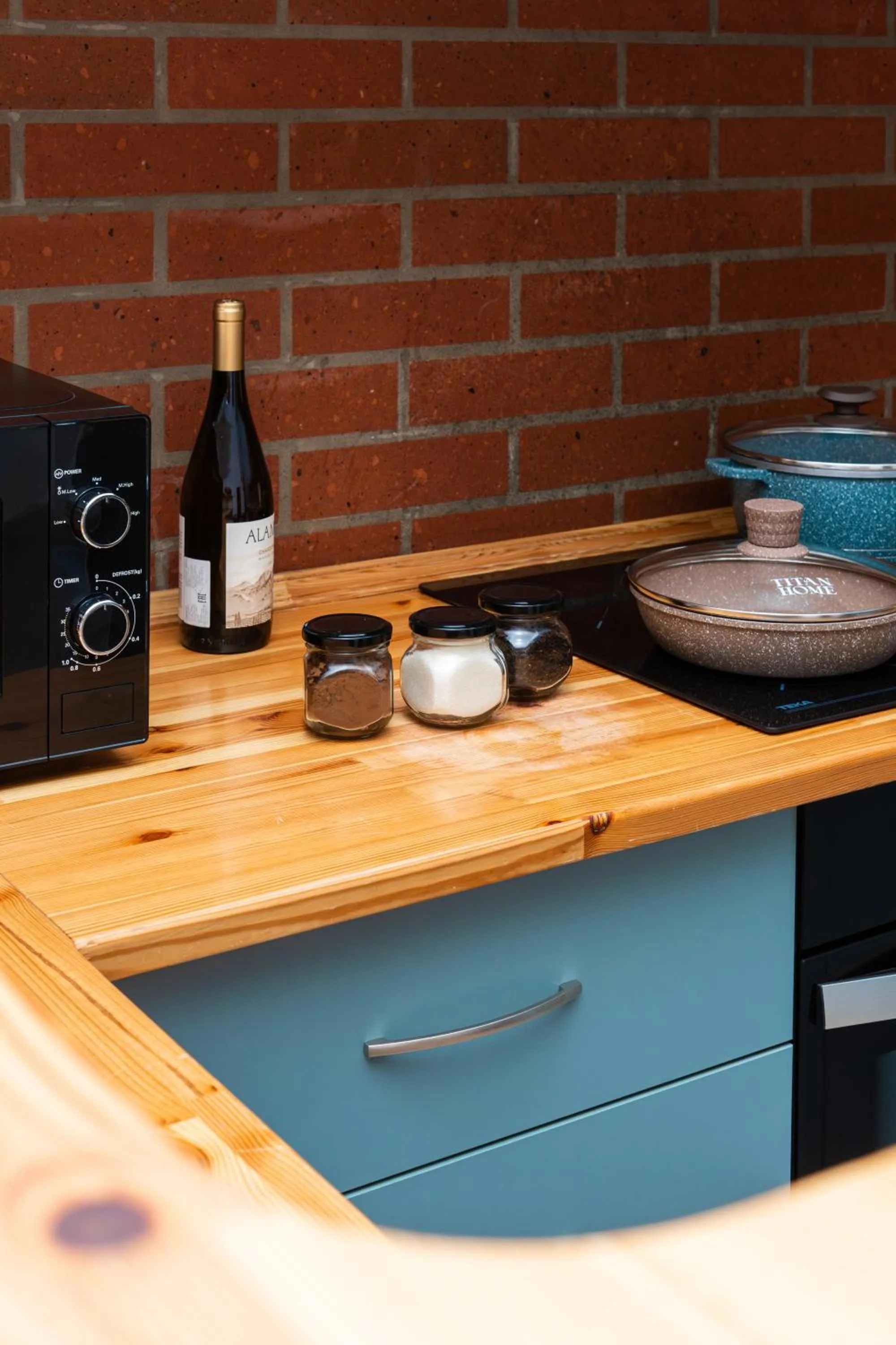 Kitchen or kitchenette in Apart-hotel on Koghbatsi 16