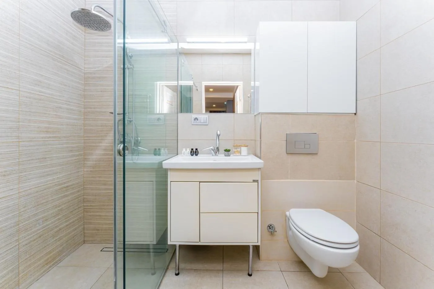 Bathroom in Apart-hotel on Koghbatsi 16