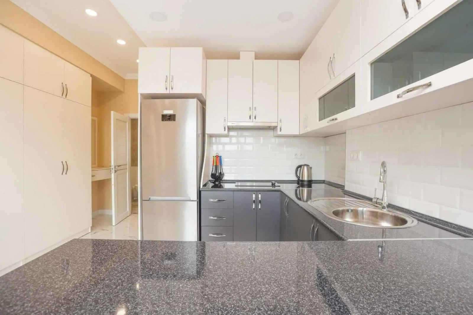 Kitchen or kitchenette in Apart-hotel on Koghbatsi 16