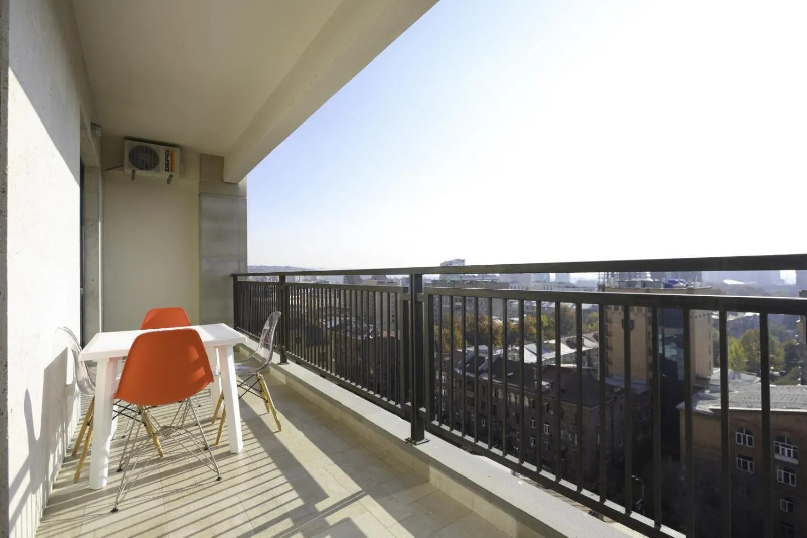 Balcony/Terrace in Apart-hotel on Koghbatsi 16