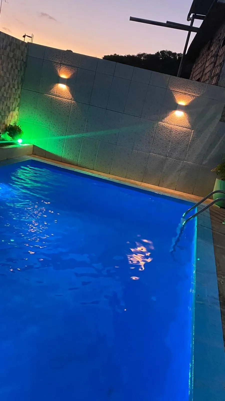 Swimming pool in Pousada Floripes