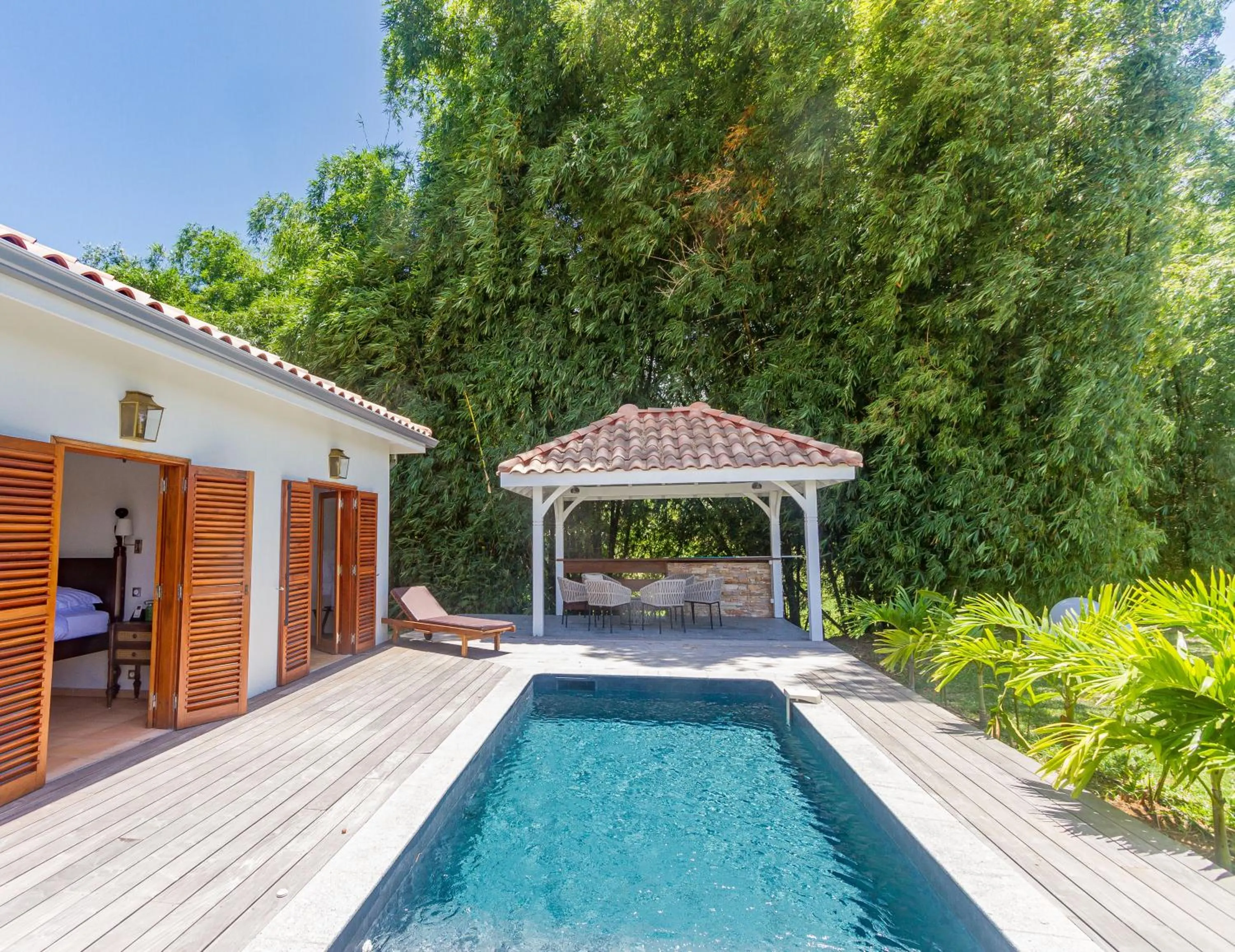 Swimming pool in Habitation Saint Charles - Hôtel de Charme & Spa