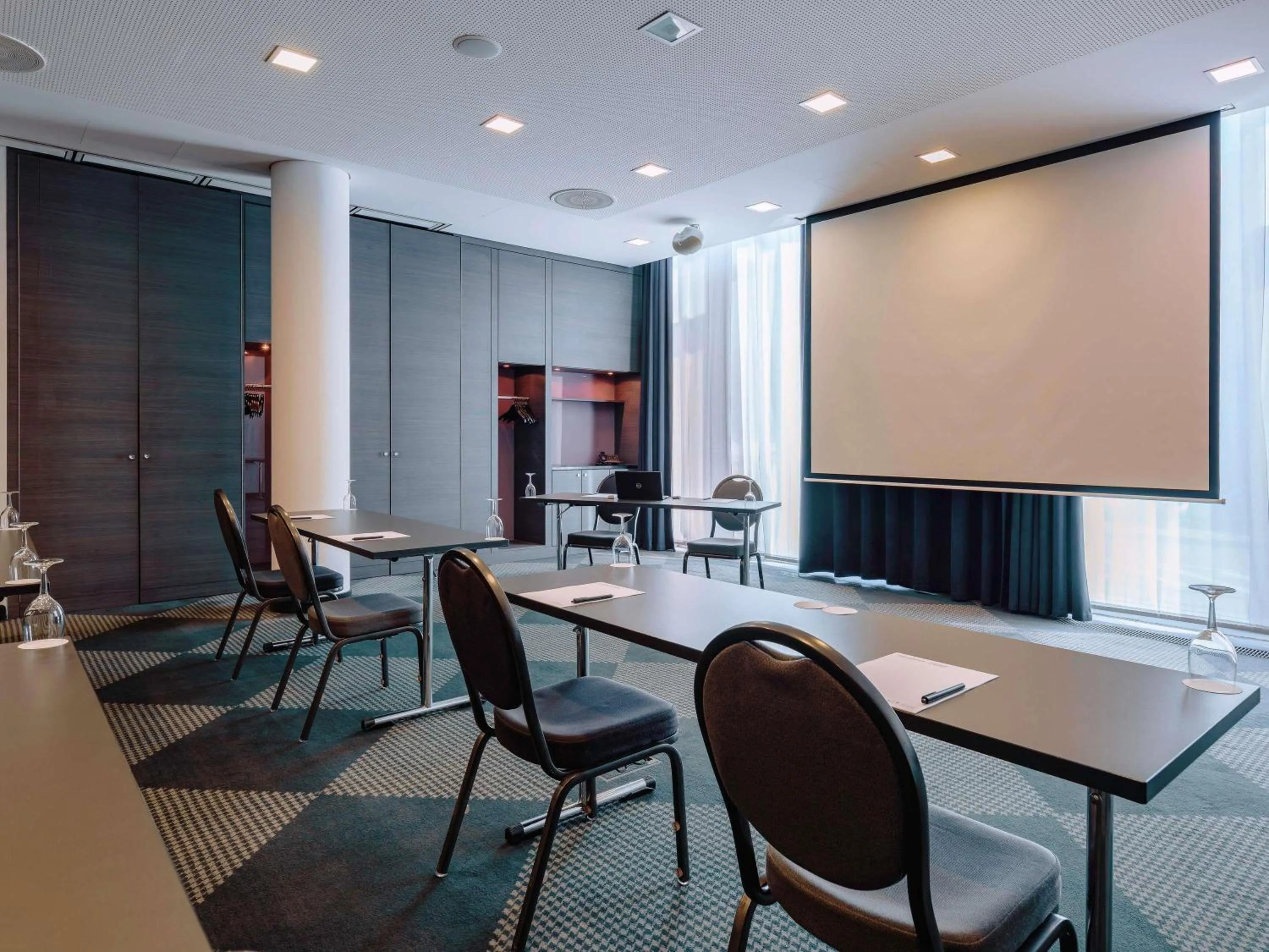 Meeting/conference room in Mövenpick Hotel Stuttgart Airport
