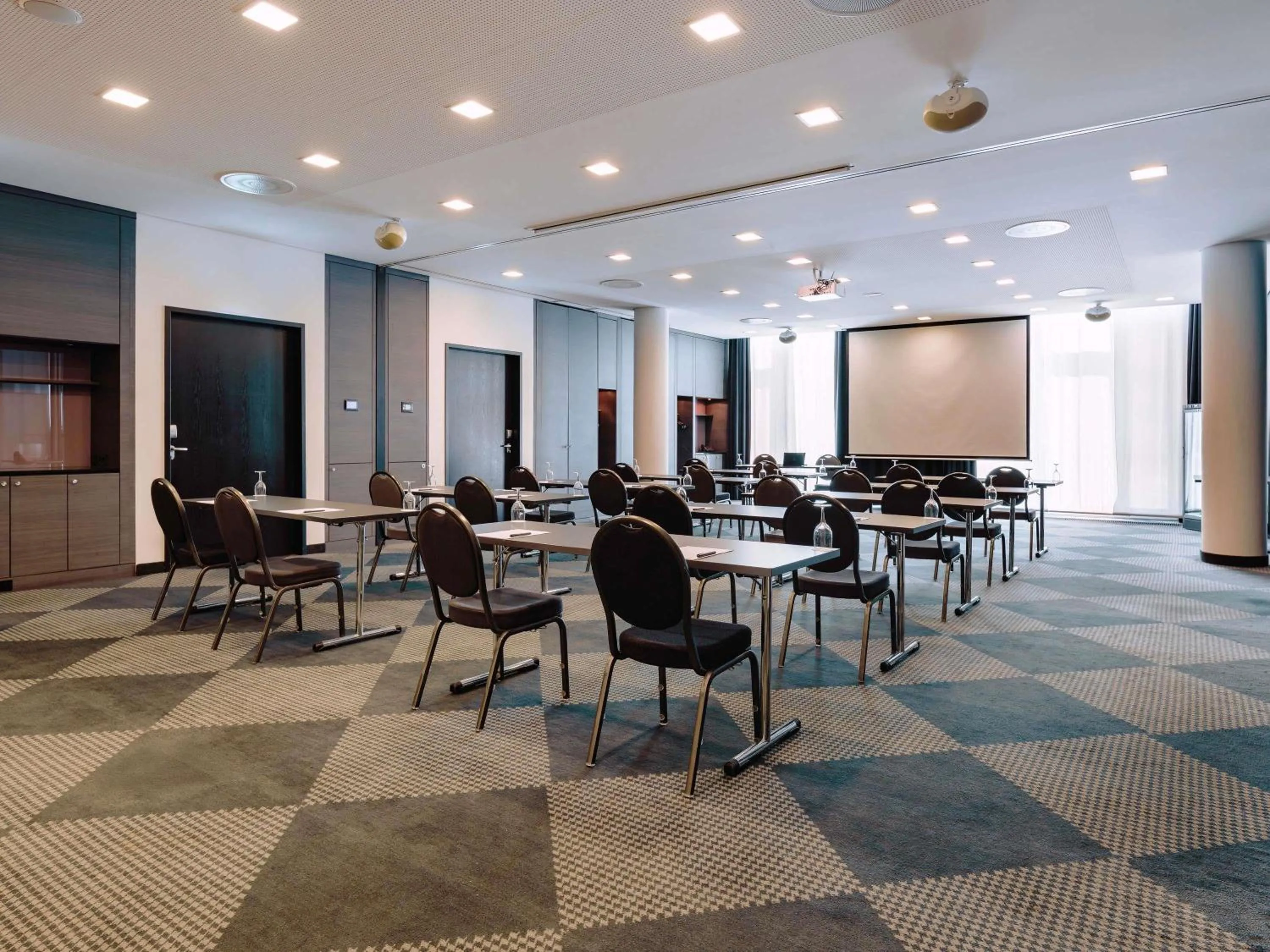 Meeting/conference room in Mövenpick Hotel Stuttgart Airport