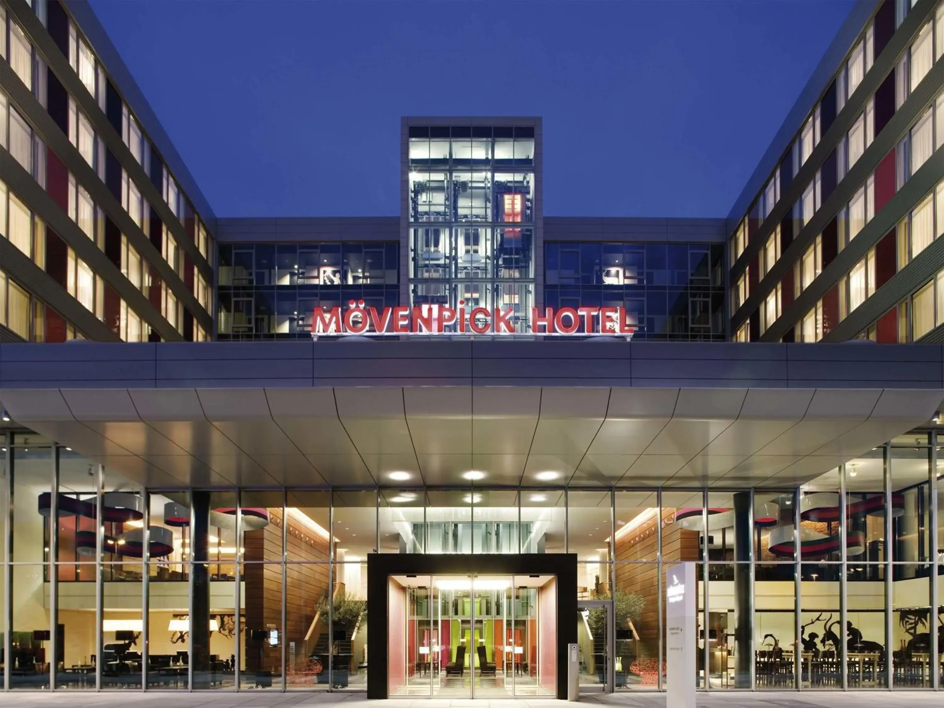 Property building in Mövenpick Hotel Stuttgart Airport Property building in Mövenpick Hotel Stuttgart Airport
