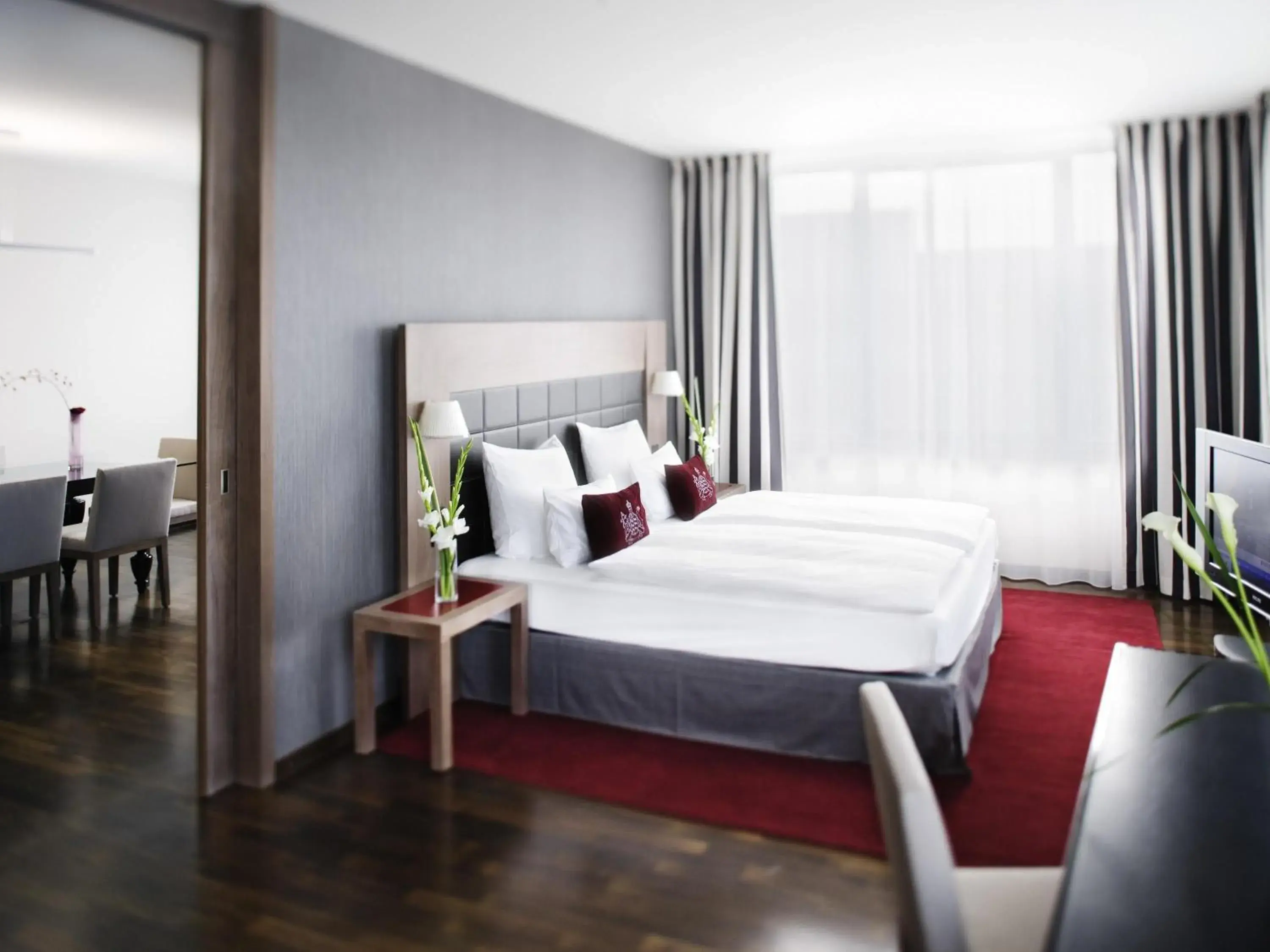 Bedroom, Bed in Mövenpick Hotel Stuttgart Airport Bedroom, Bed in Mövenpick Hotel Stuttgart Airport