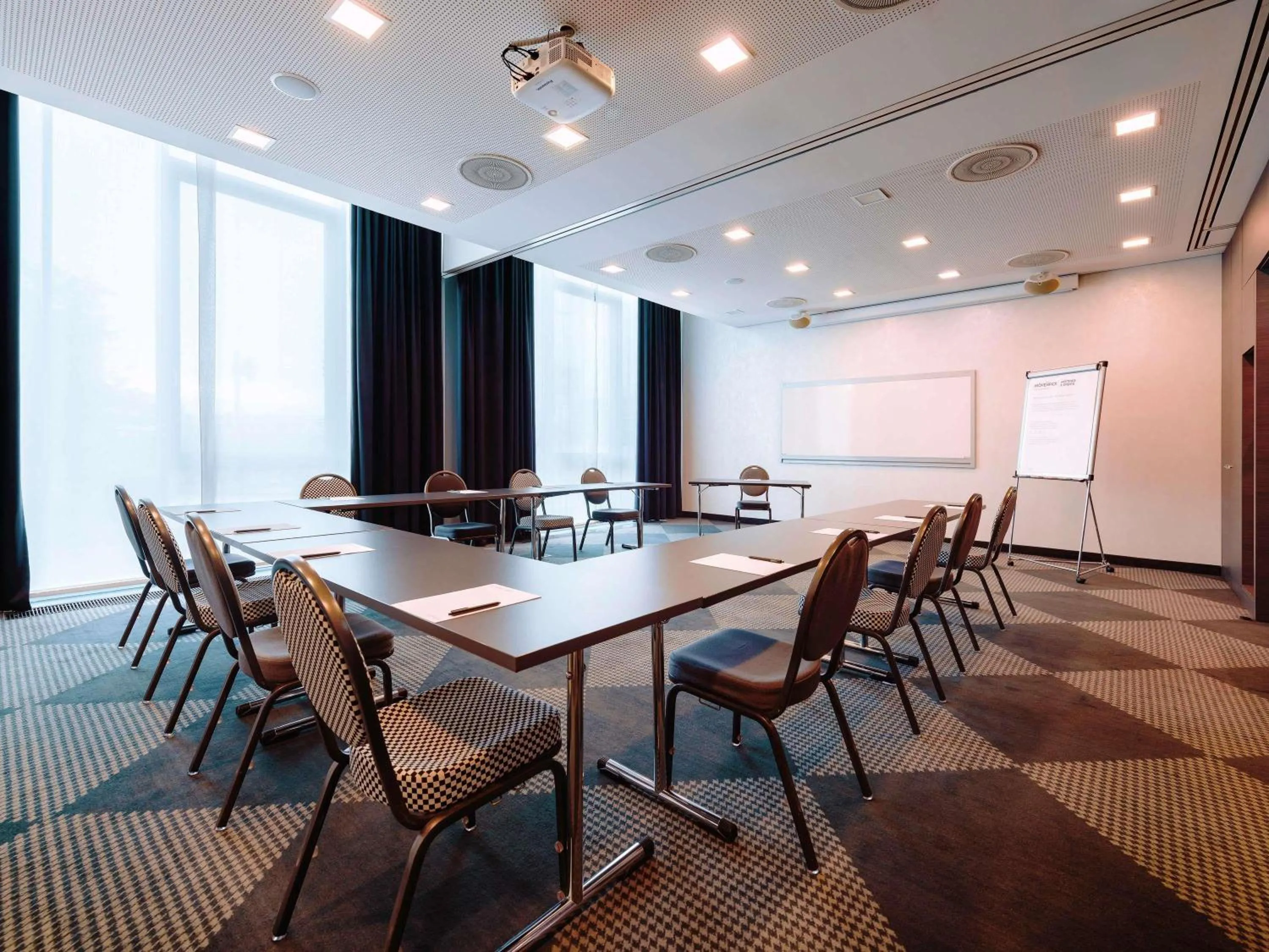Meeting/conference room in Mövenpick Hotel Stuttgart Airport