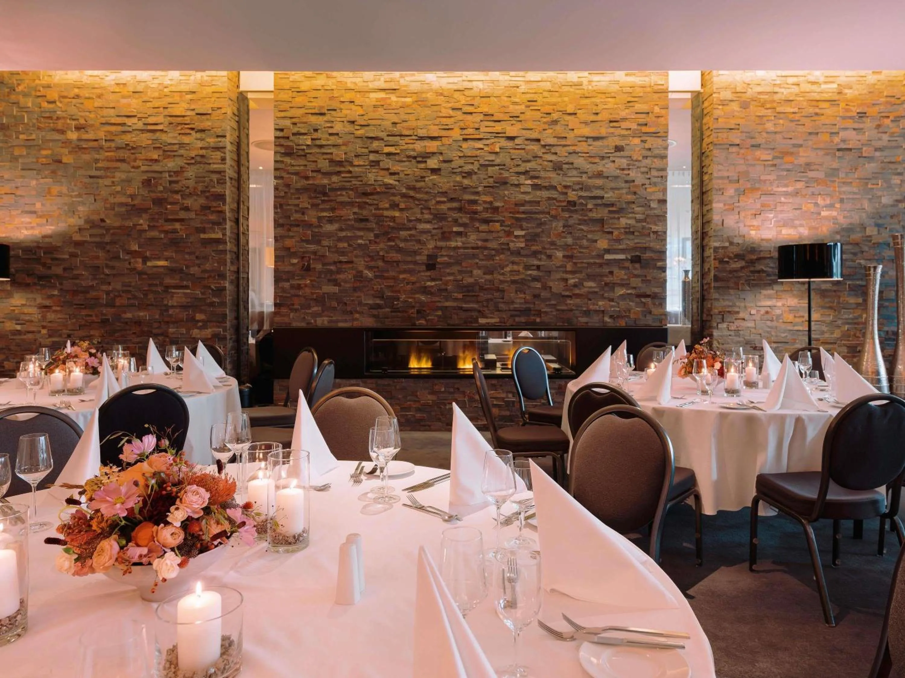 Restaurant/places to eat in Mövenpick Hotel Stuttgart Airport