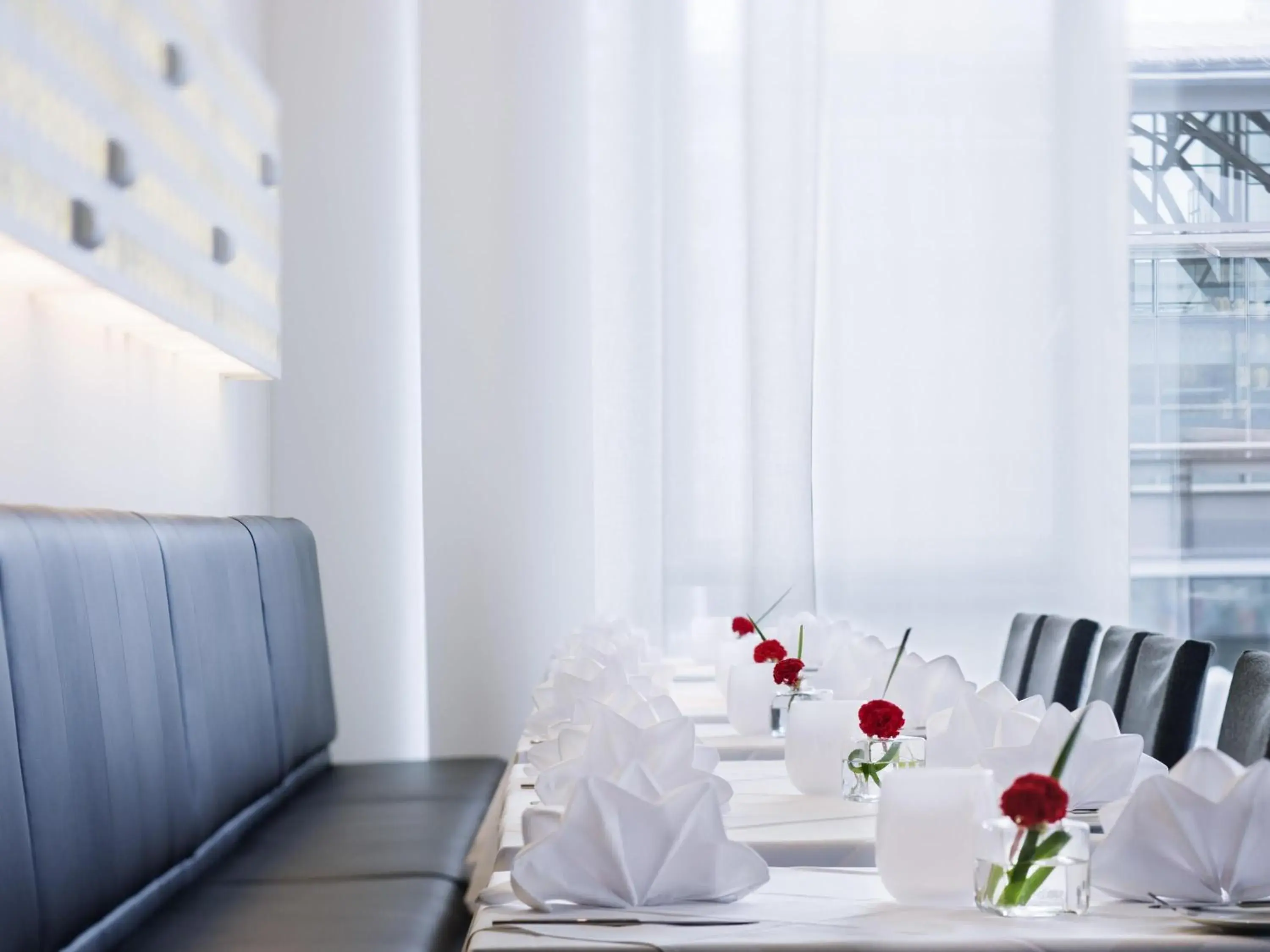 Restaurant/places to eat in Mövenpick Hotel Stuttgart Airport Restaurant/places to eat in Mövenpick Hotel Stuttgart Airport