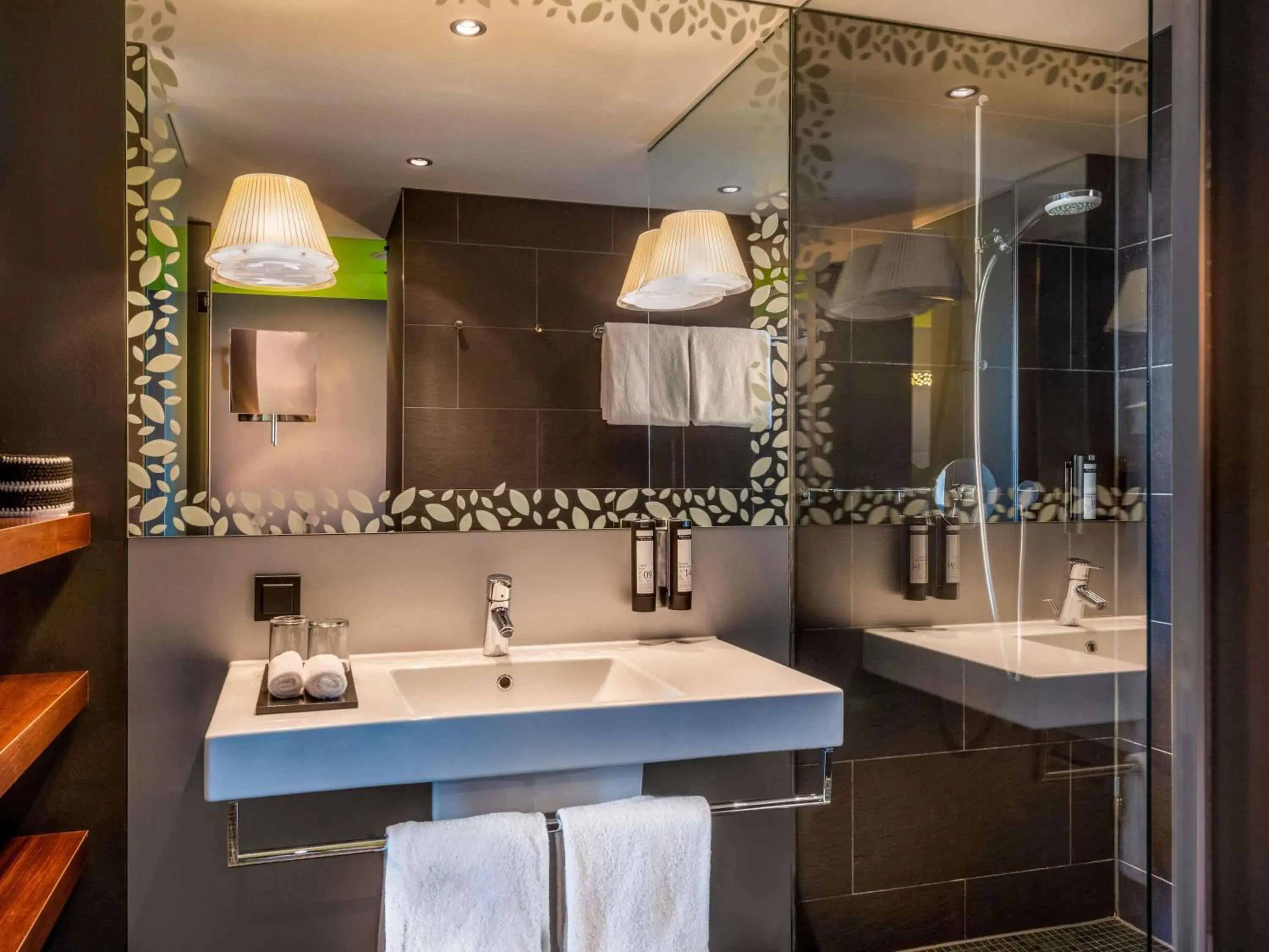 Bedroom in Mövenpick Hotel Stuttgart Airport Bedroom in Mövenpick Hotel Stuttgart Airport