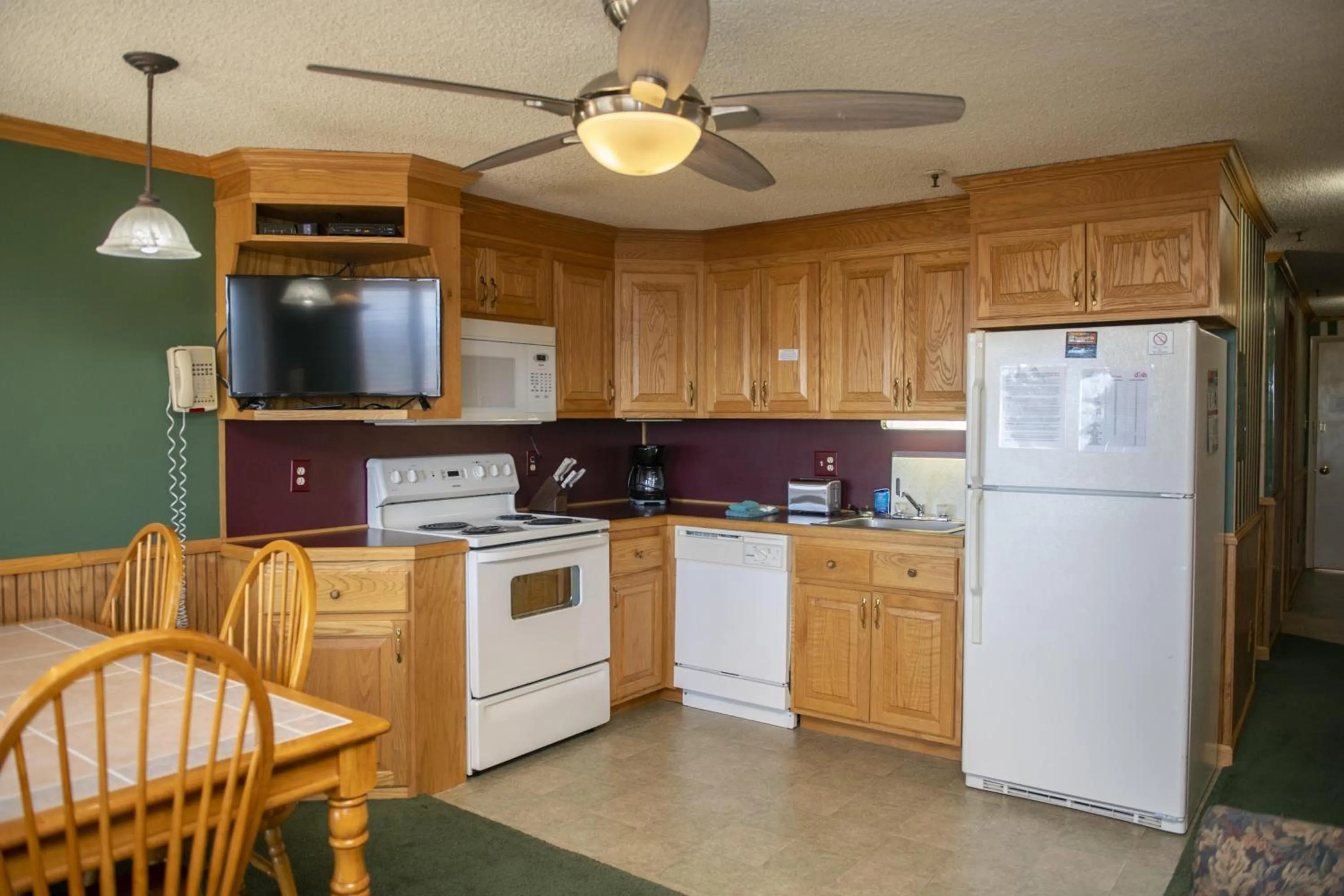 Property building in Stroll to Slopes, Village Area, Ski in-out MtLodge 294