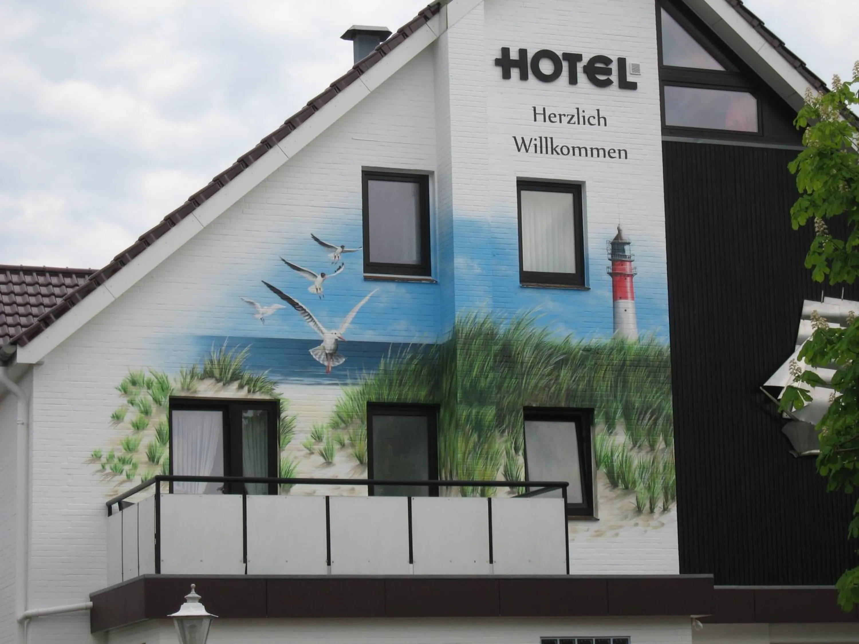 Property building in Hotel Windjammer