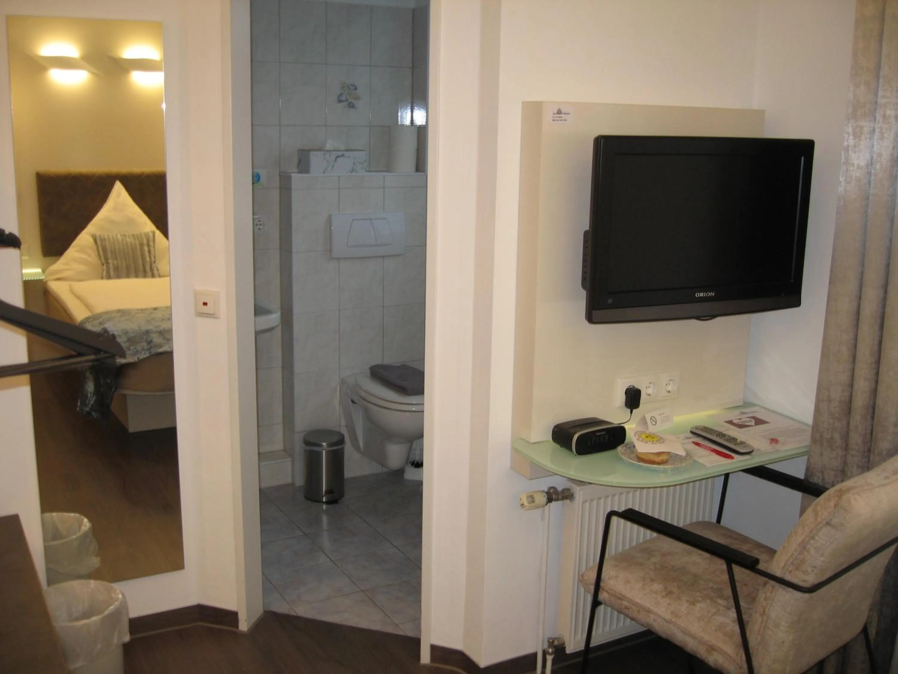 TV and multimedia, Bed in Hotel Windjammer