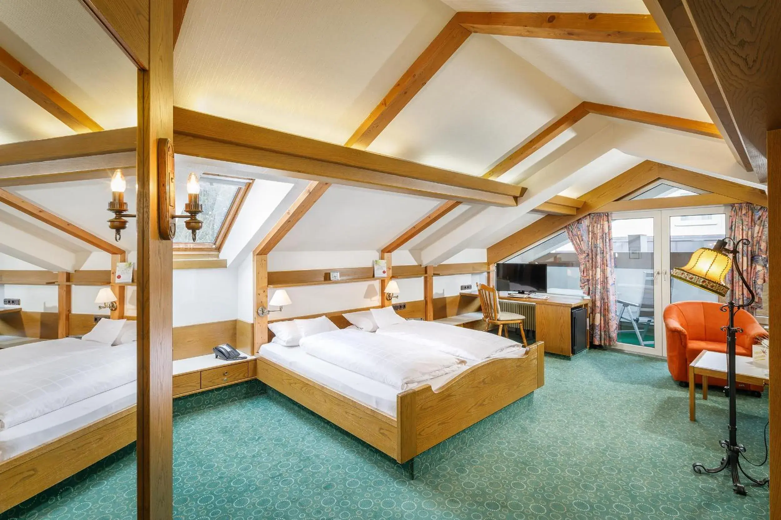 Photo of the whole room, Bed in Kneipp-Kurhotel Steinle