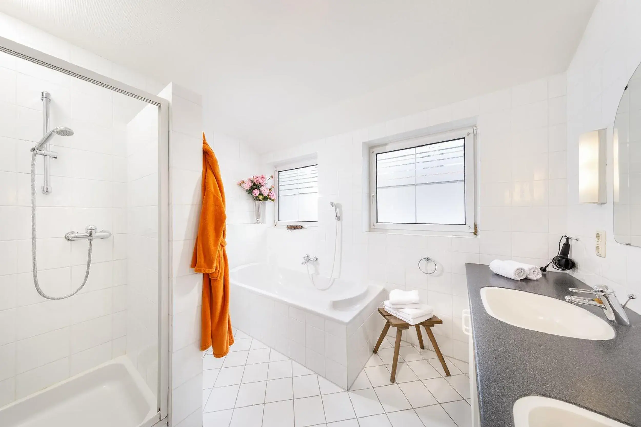 Shower, Bathroom in Kneipp-Kurhotel Steinle