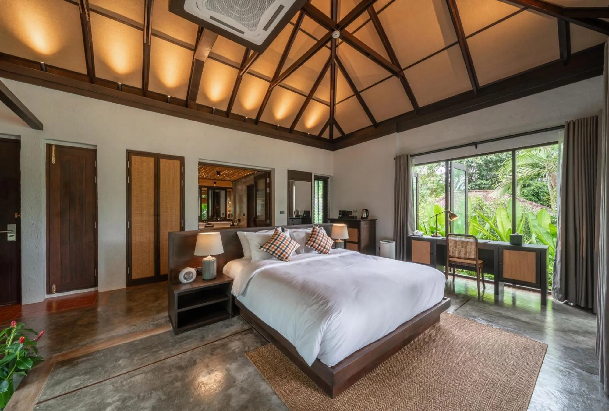 Bed in Phapok Eco Resort