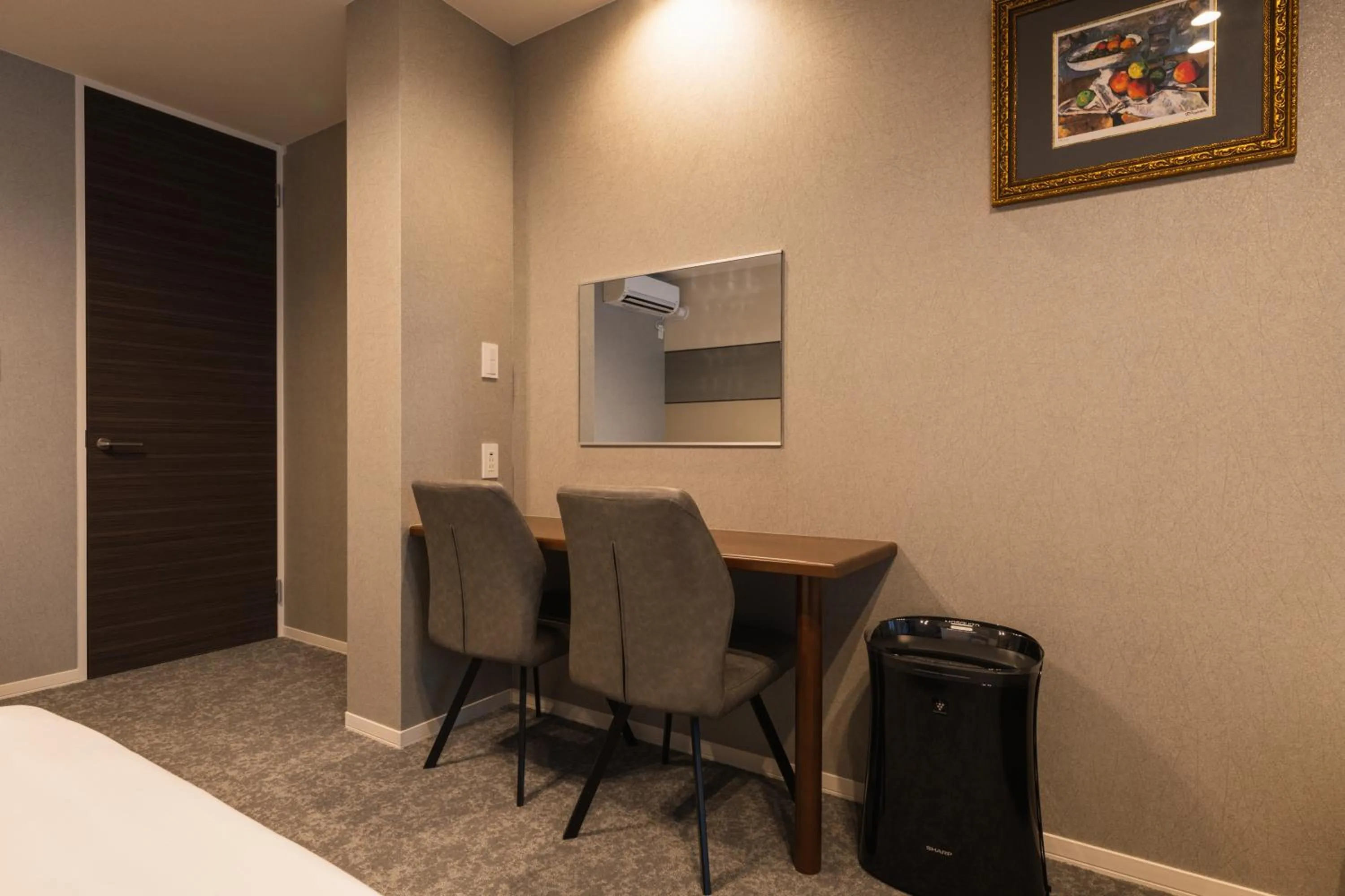 Photo of the whole room in GRAND BASE Nagasaki Chukagai