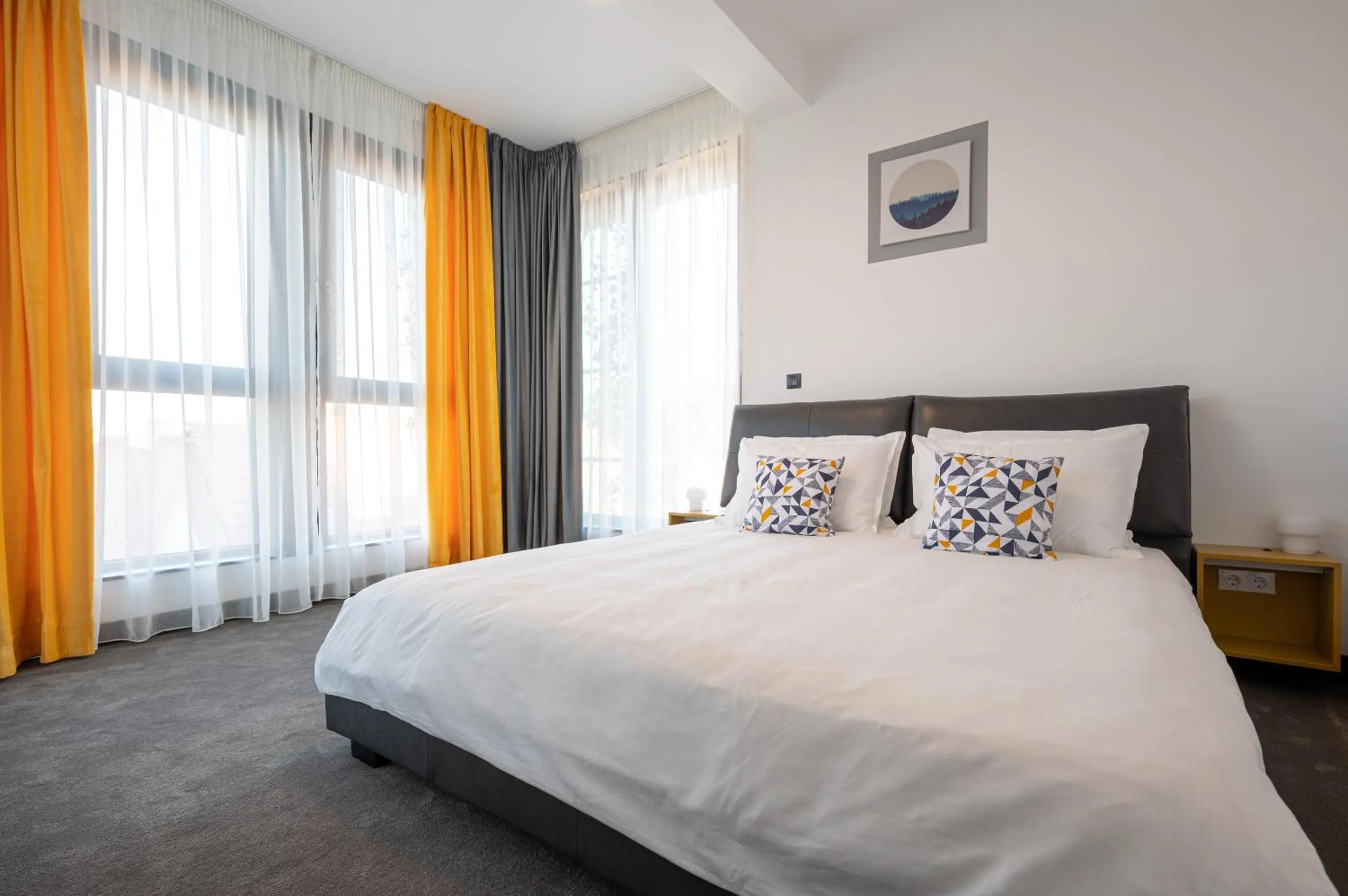 Bedroom, Bed in Calvin