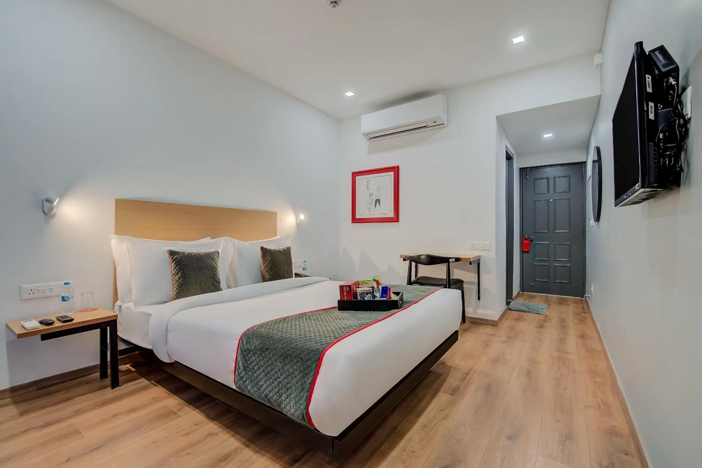 Bedroom, Bed in Super Townhouse MG Road Pune