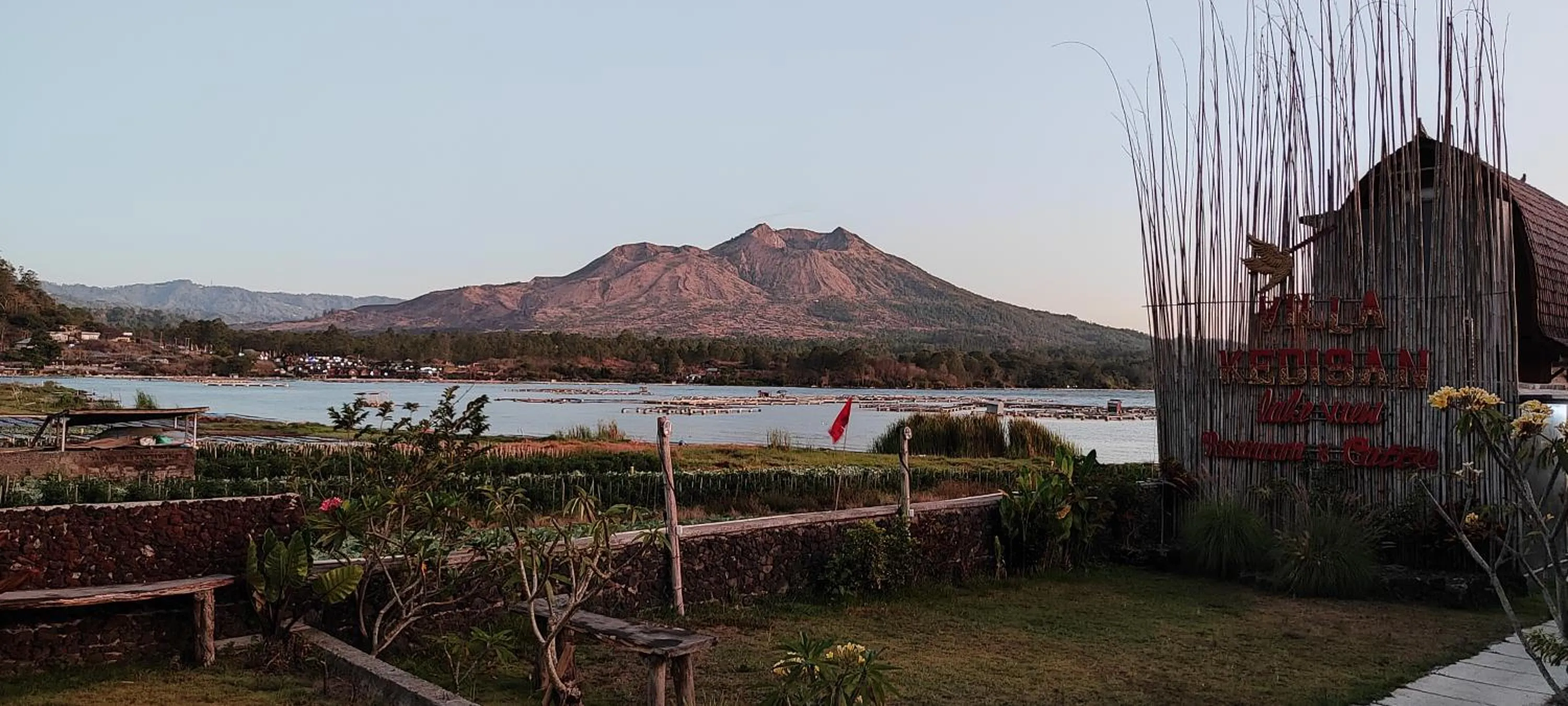 Natural landscape in Villa Kedisan Lakeview