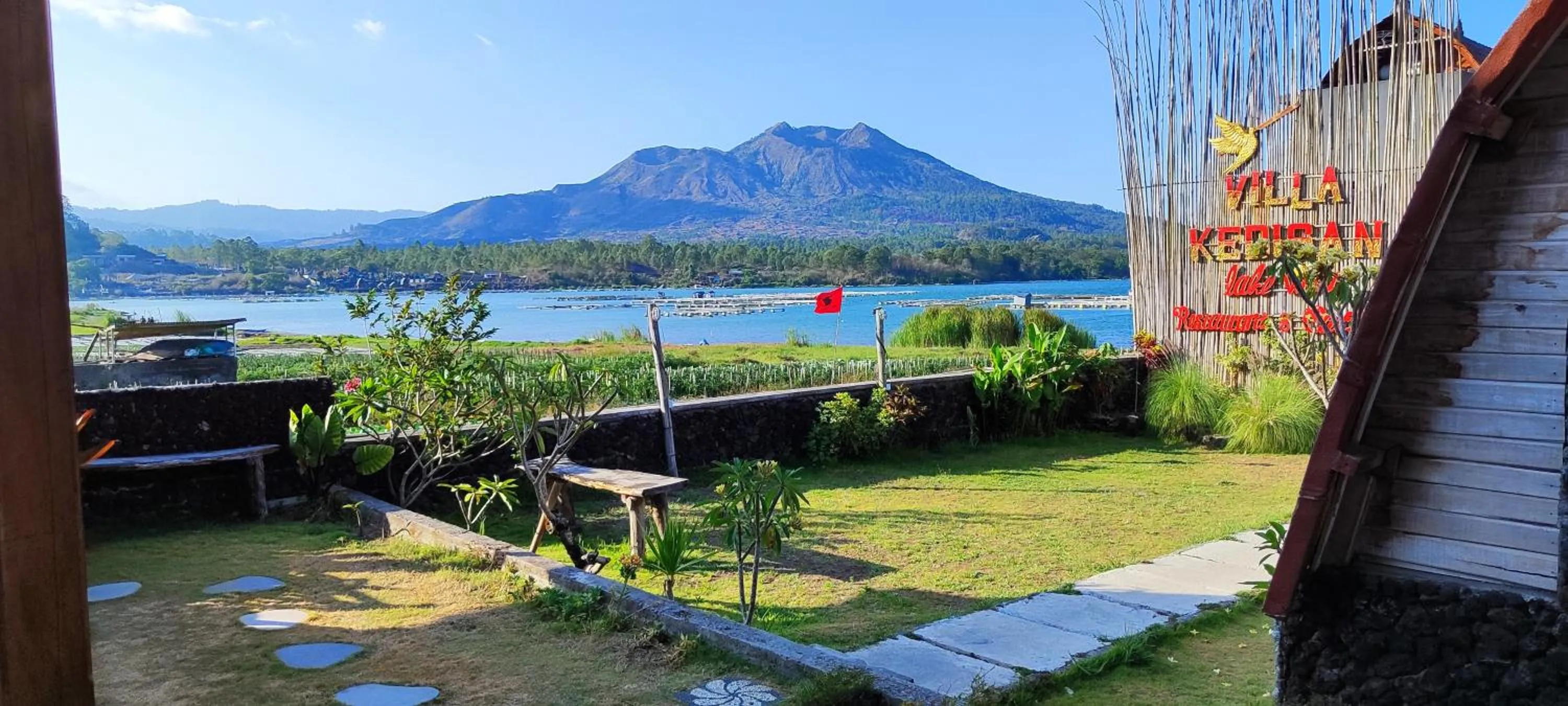 Day in Villa Kedisan Lakeview