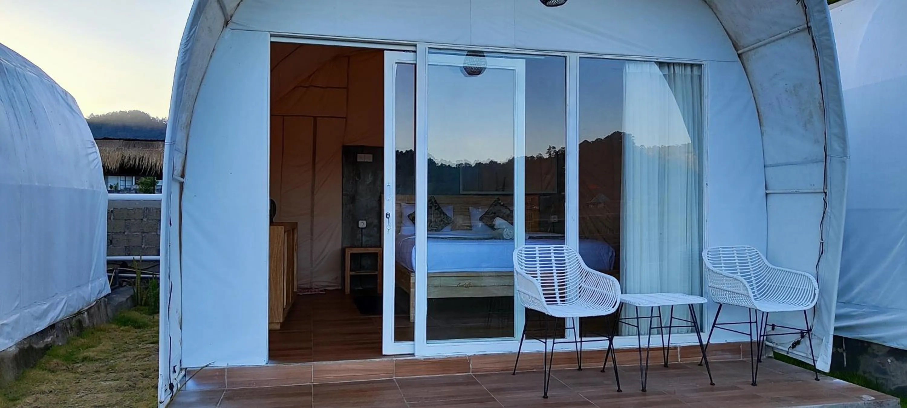 Patio in Villa Kedisan Lakeview