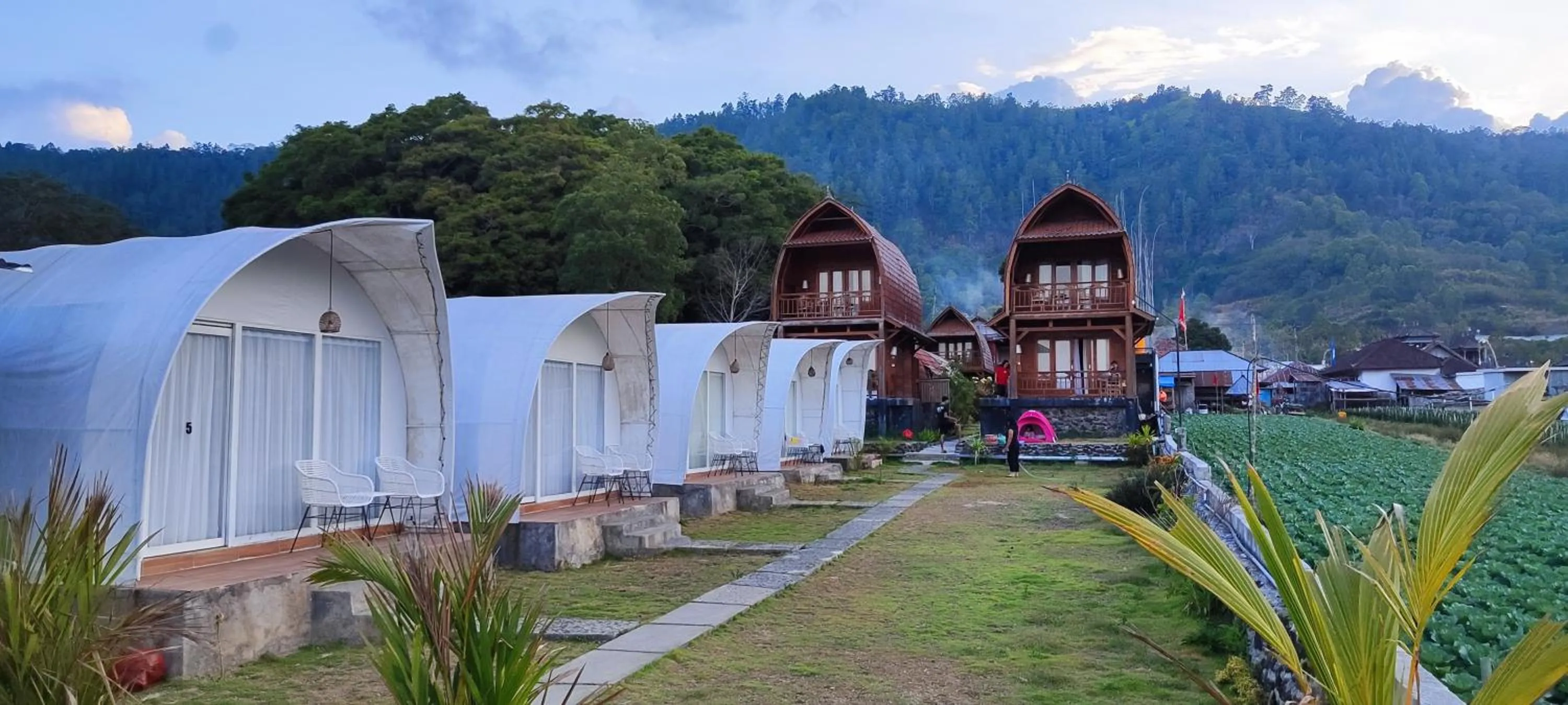 Property building in Villa Kedisan Lakeview