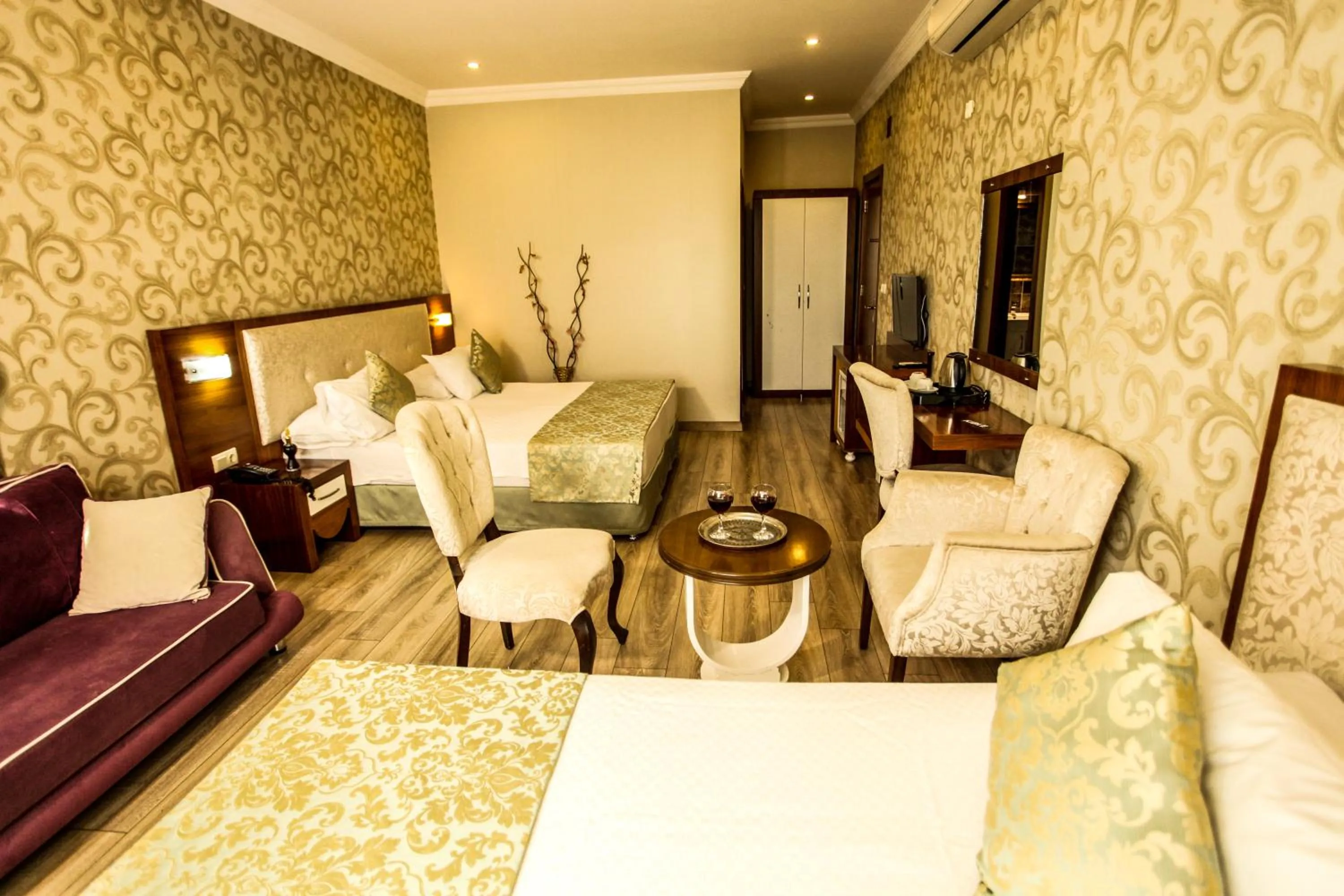 Seating area in Tuğhan Hotel