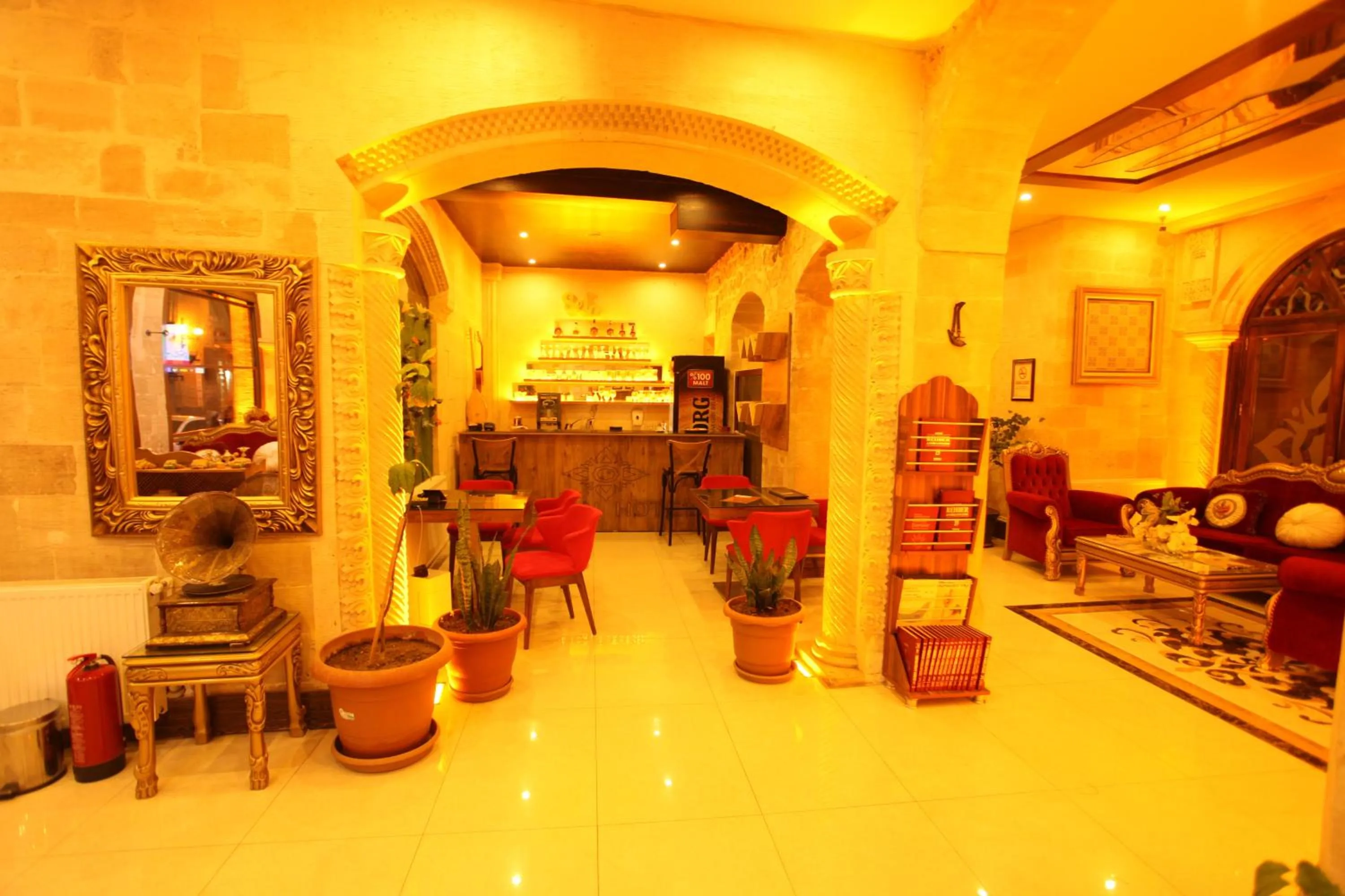 Food and drinks in Tuğhan Hotel