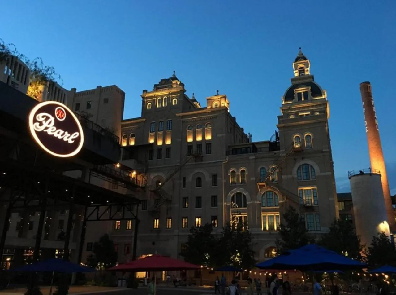 Remodeled Historic 2BR 1BA House Near Downtown