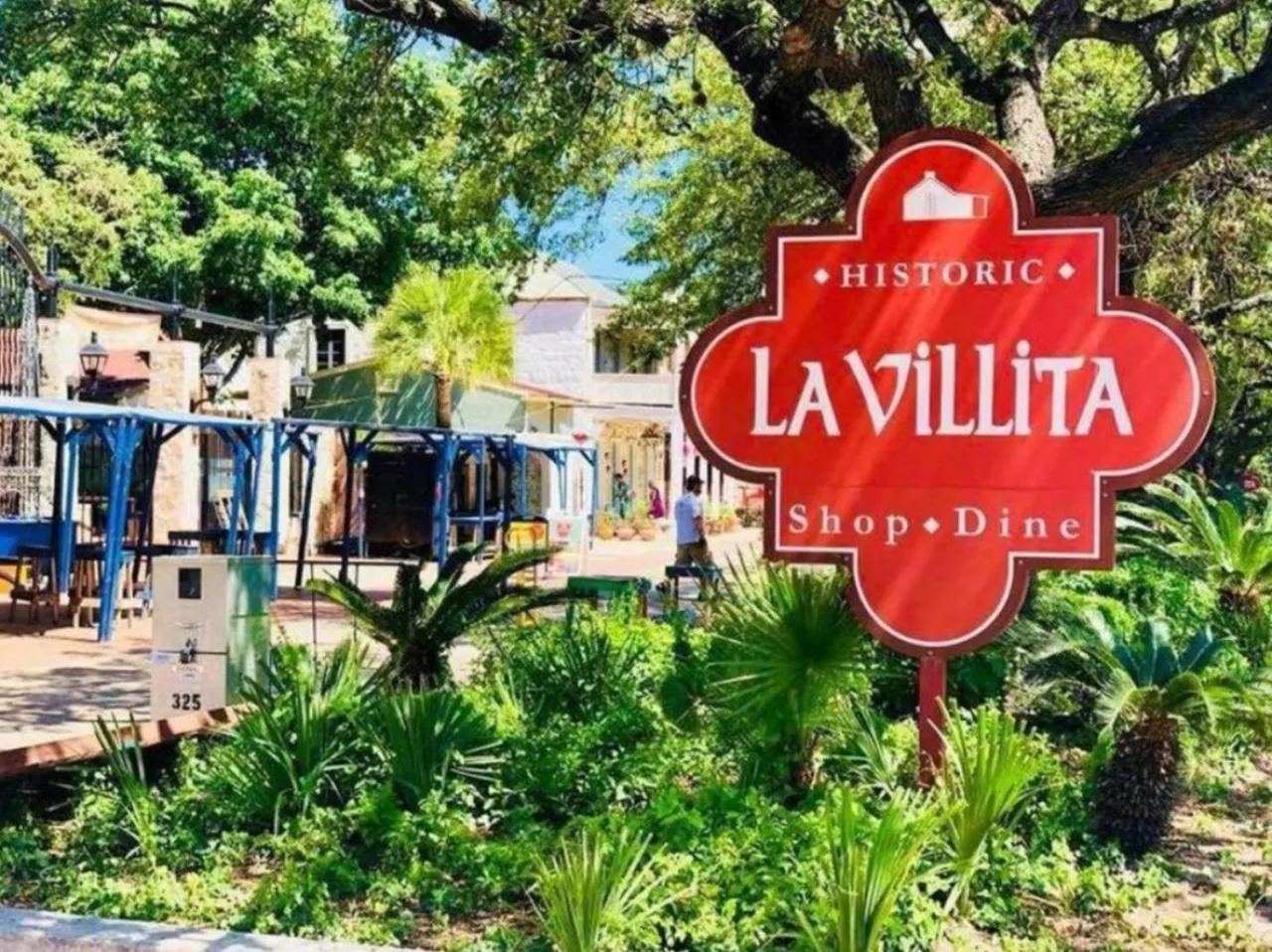 Remodeled Historic 2BR 1BA House Near Downtown