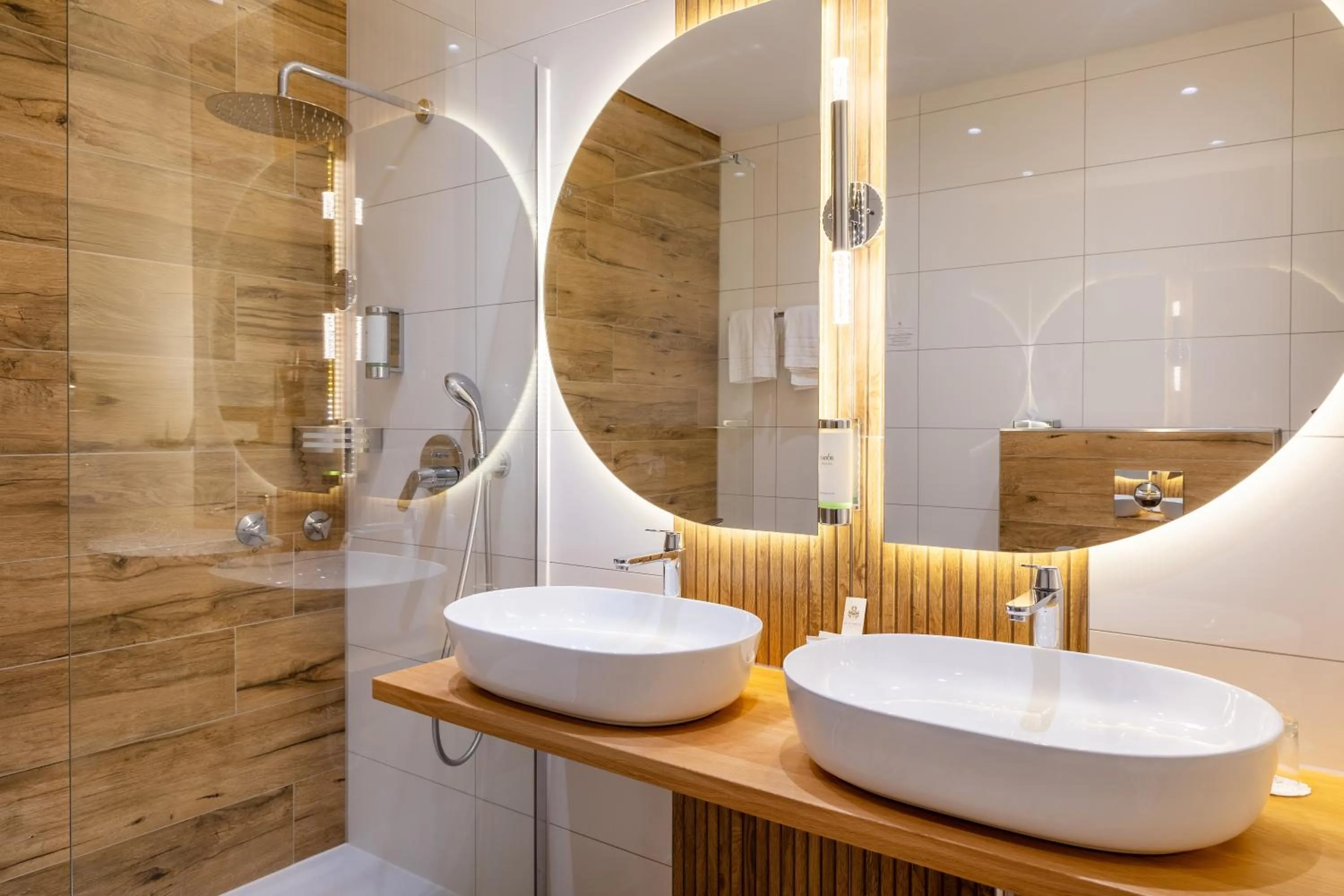 Bathroom in Hotel Landhaus Höpen