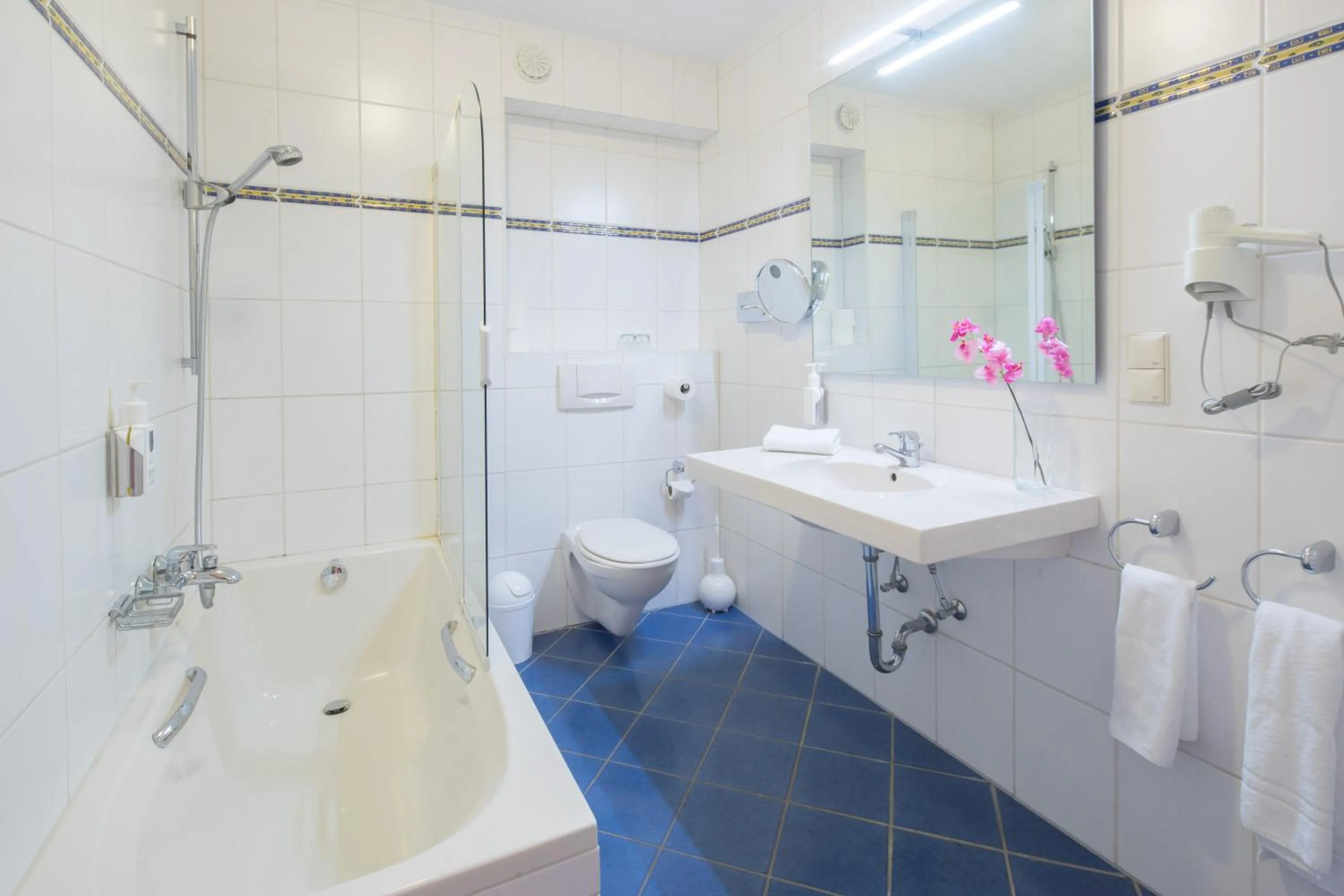 Bathroom in Parkhotel Emstaler Höhe